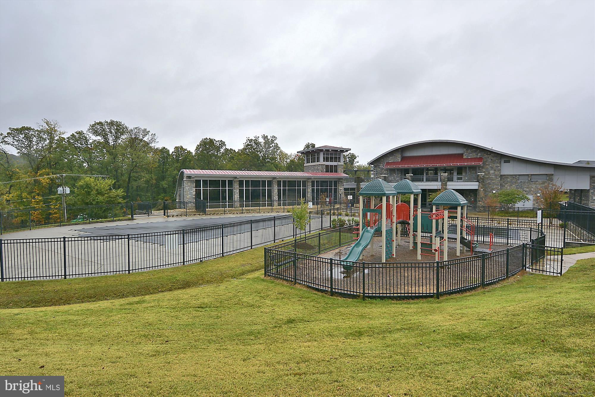 POTOMAC CLUB - Residential Lease