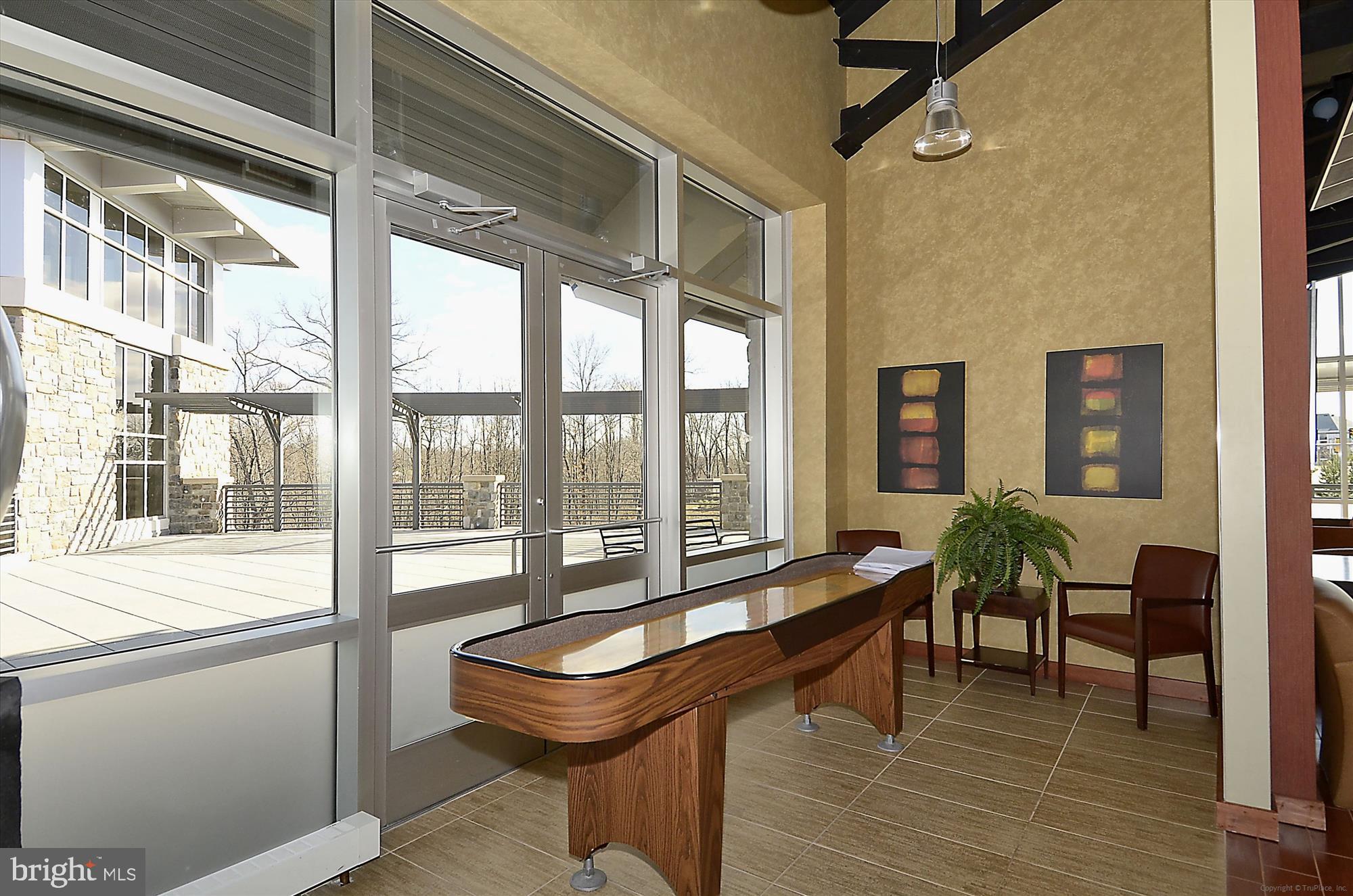 POTOMAC CLUB - Residential Lease