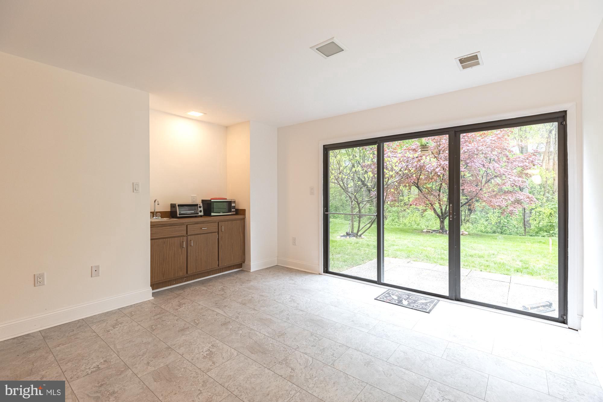 KEENE MILL VILLAGE - Residential Lease