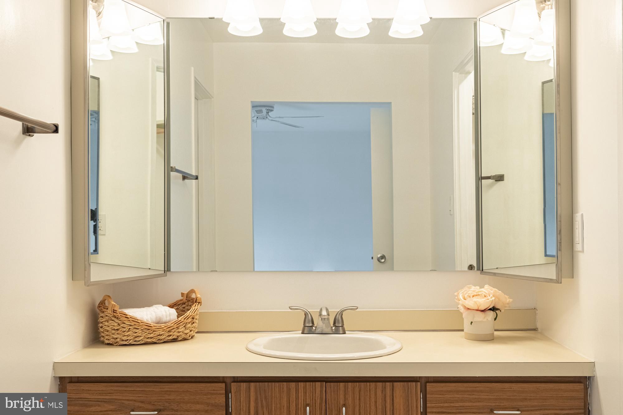 KEENE MILL VILLAGE - Residential Lease