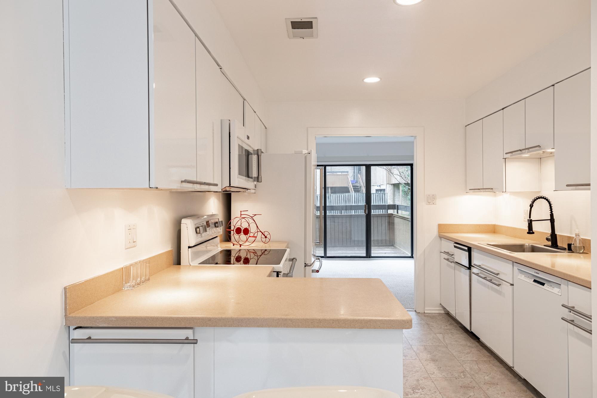 KEENE MILL VILLAGE - Residential Lease