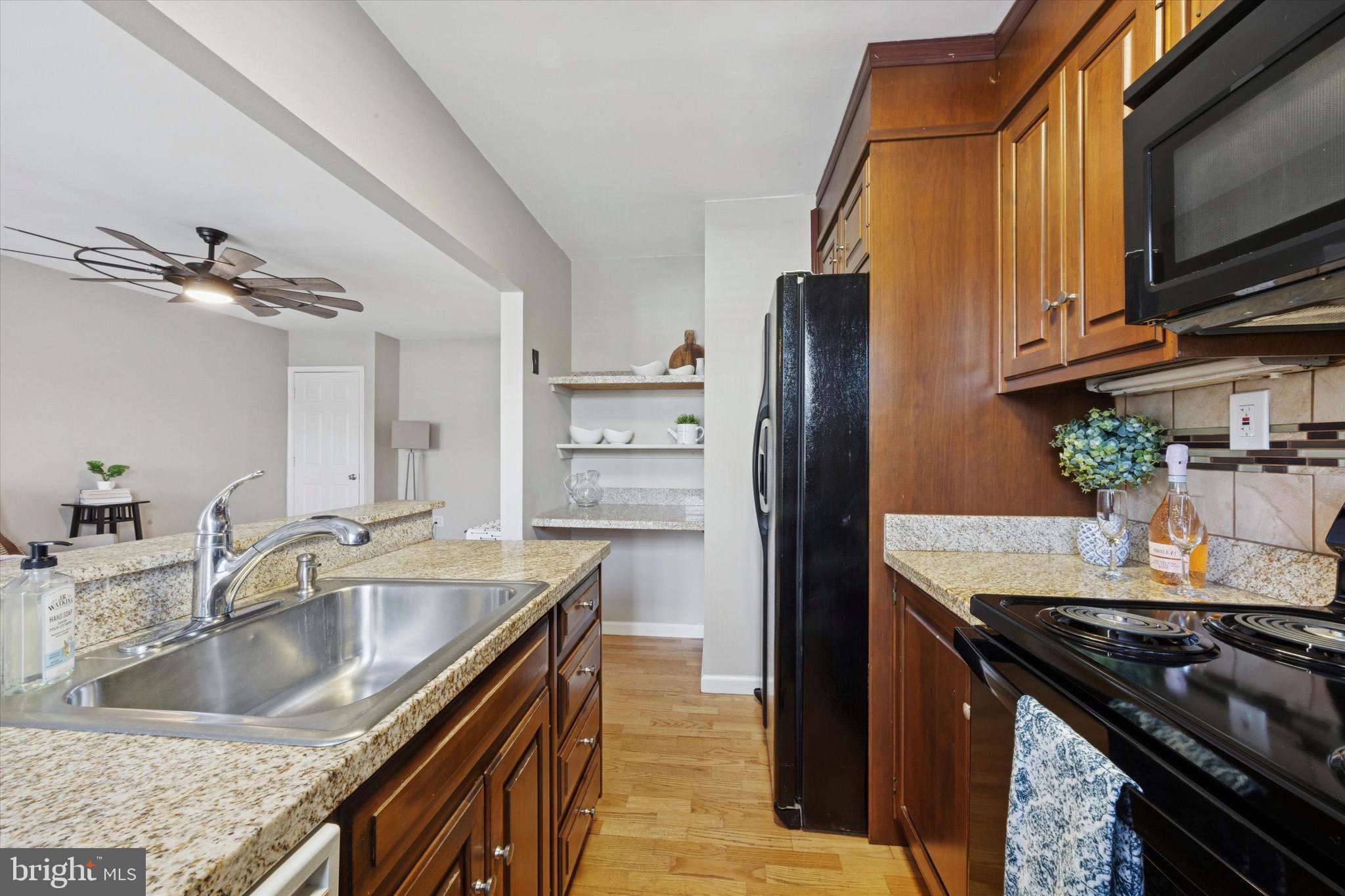 LEEDOM ESTS - Residential