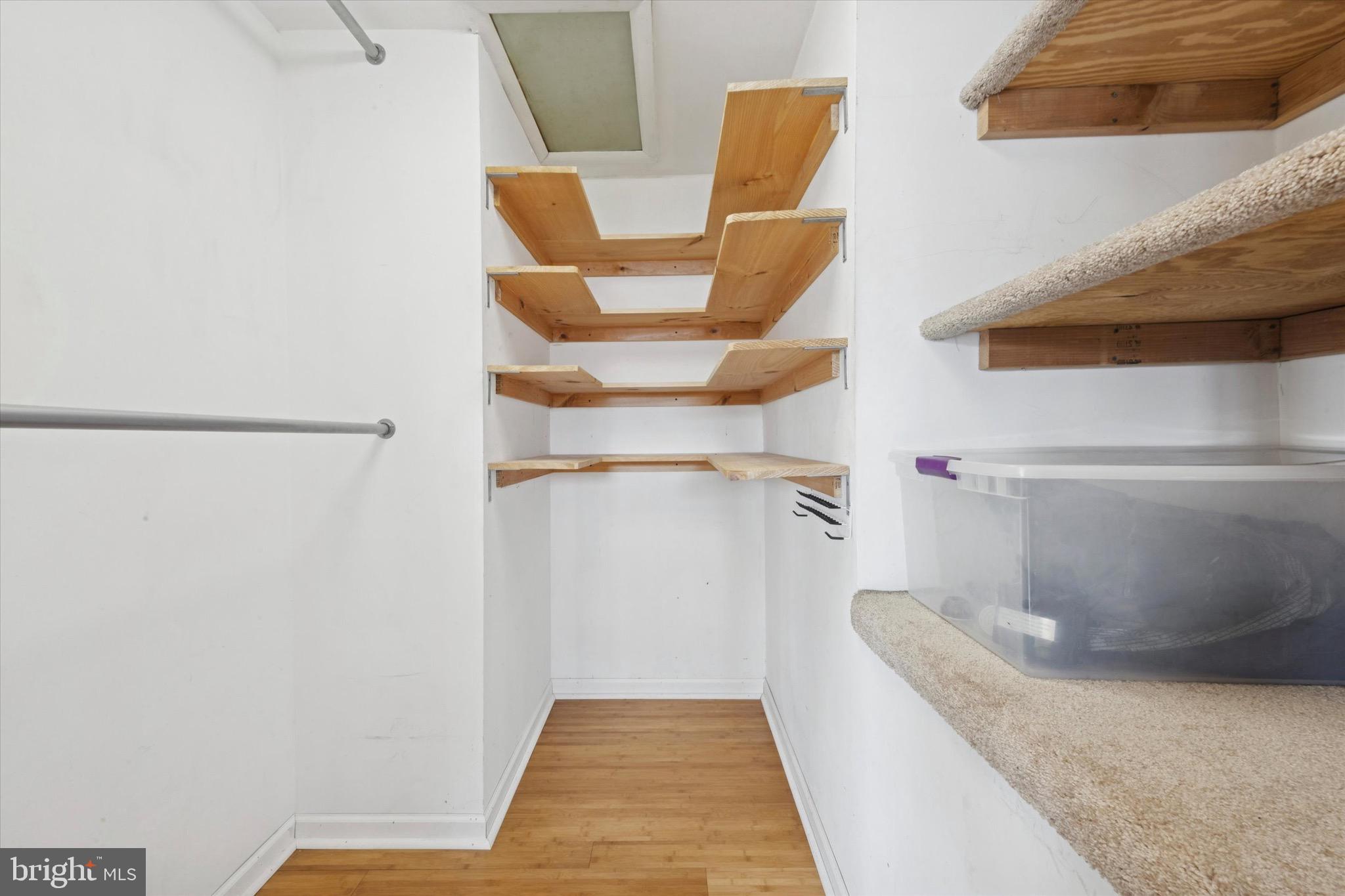 LEEDOM ESTS - Residential