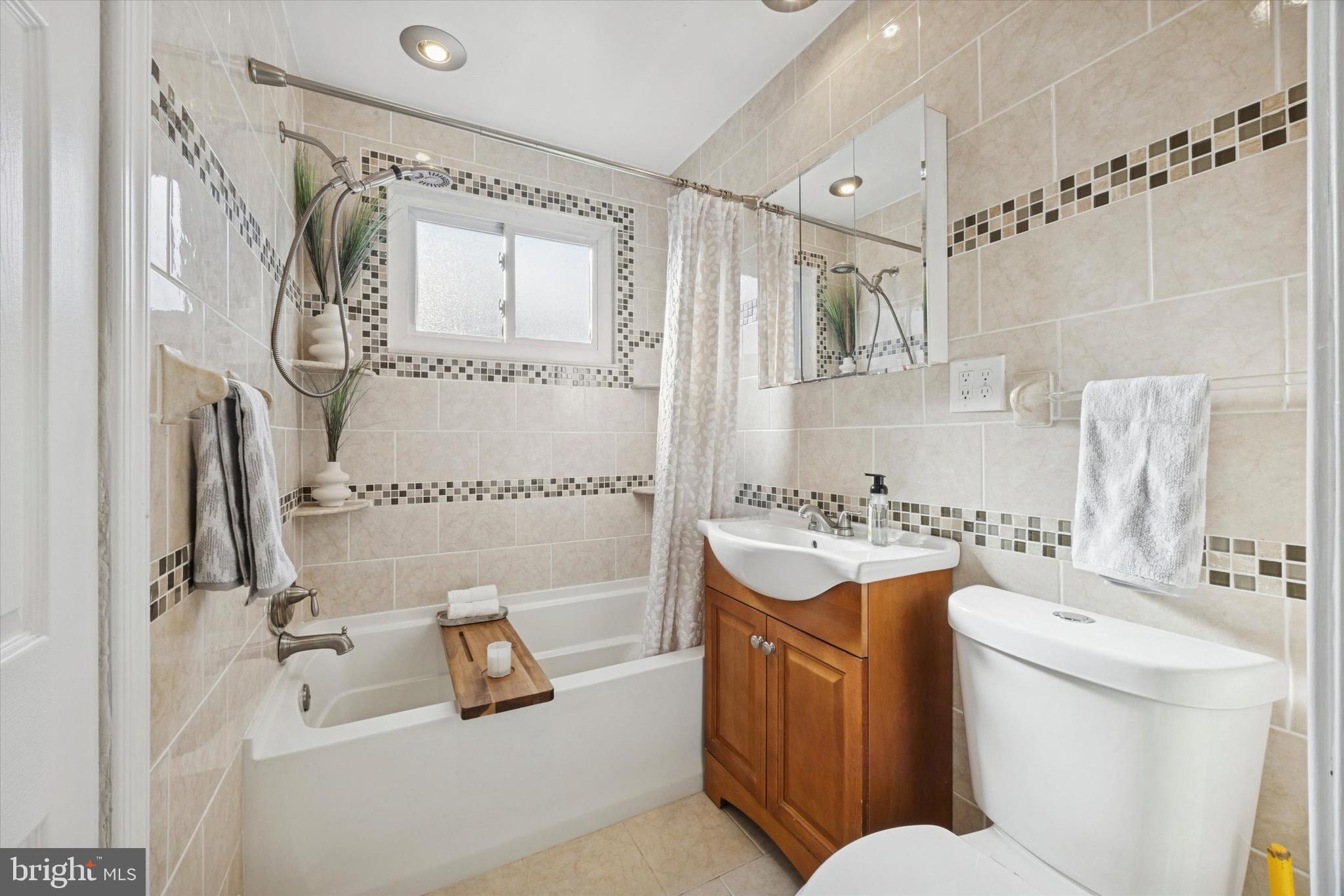 LEEDOM ESTS - Residential