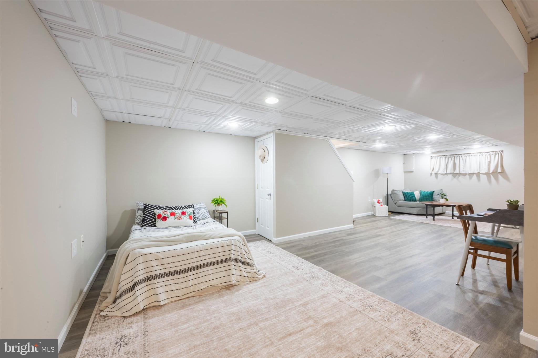 LEEDOM ESTS - Residential