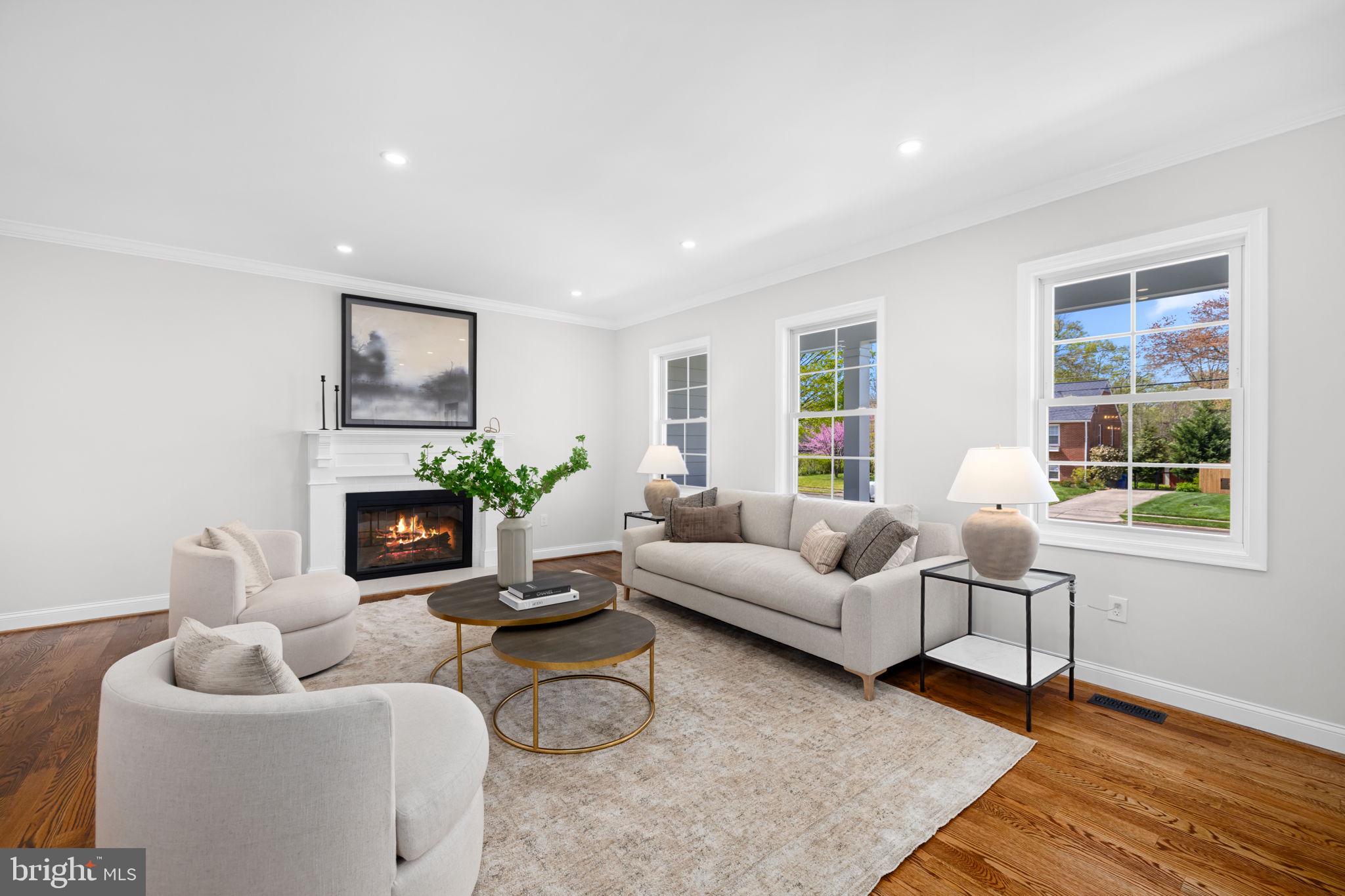 WAYNEWOOD - Residential