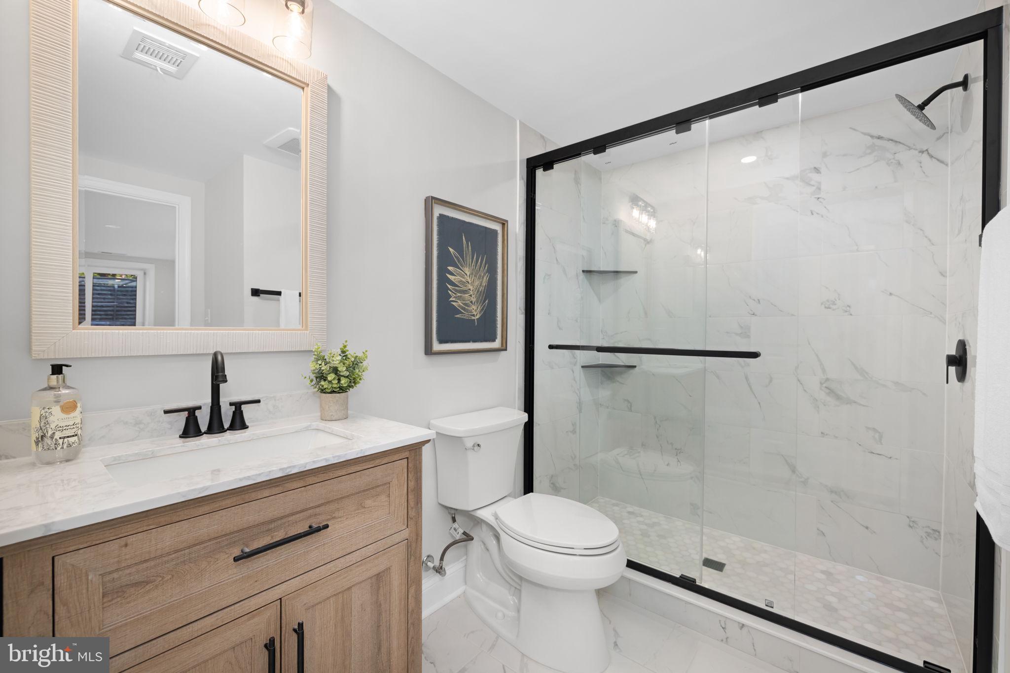 WAYNEWOOD - Residential