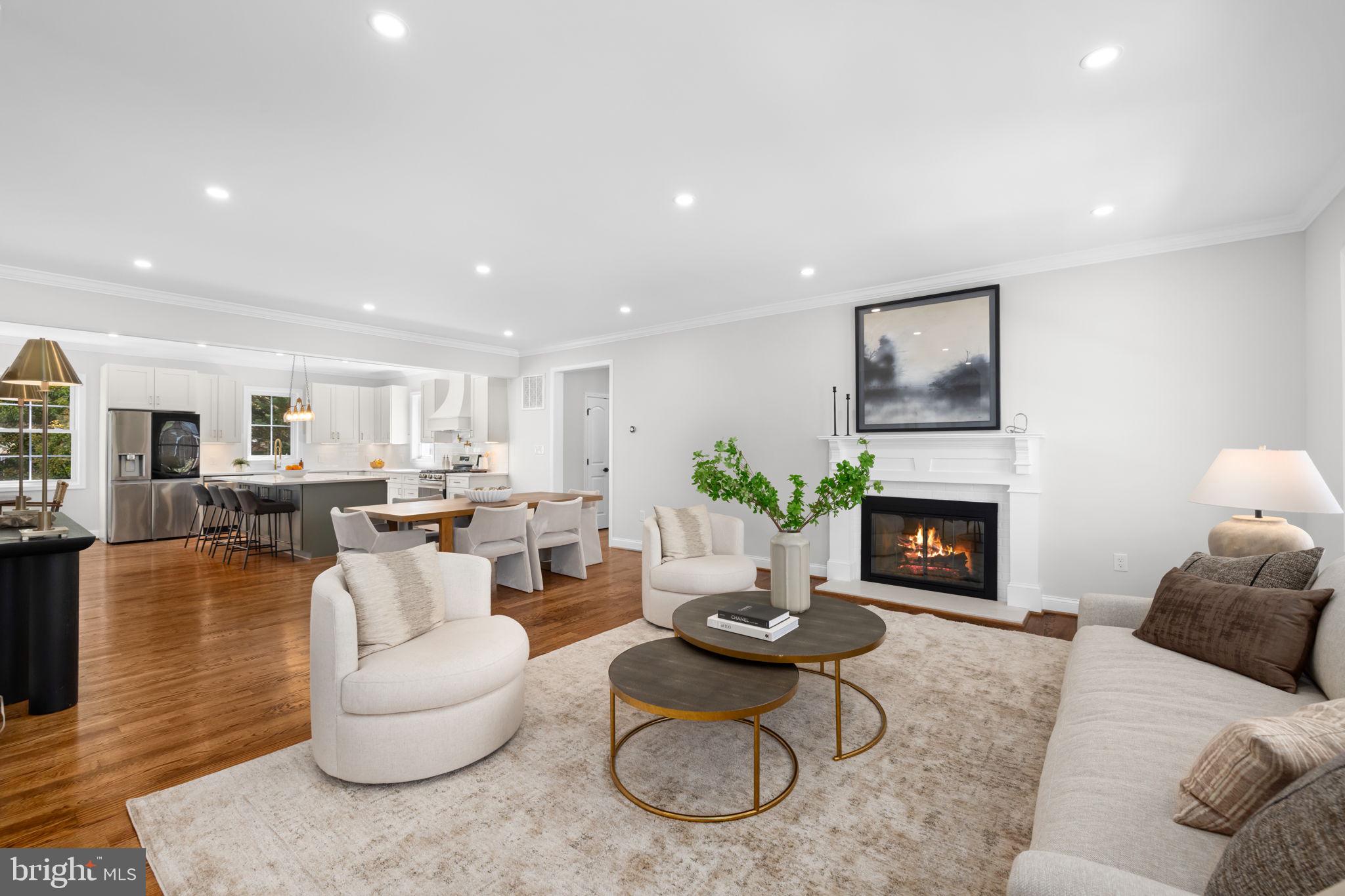 WAYNEWOOD - Residential