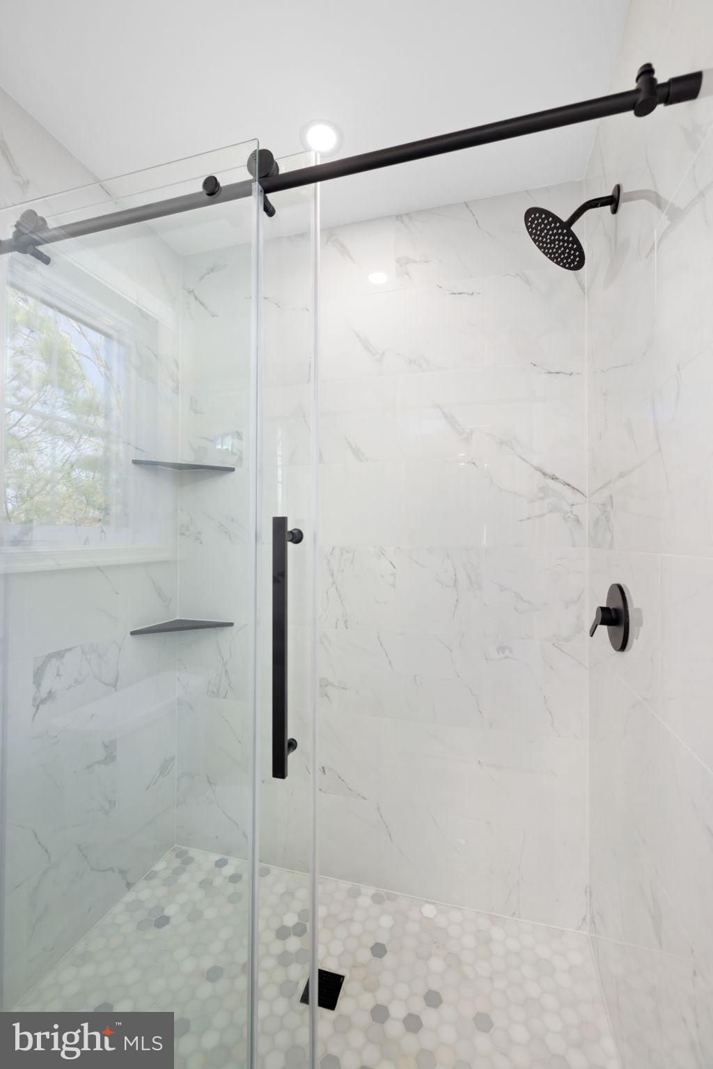 WAYNEWOOD - Residential