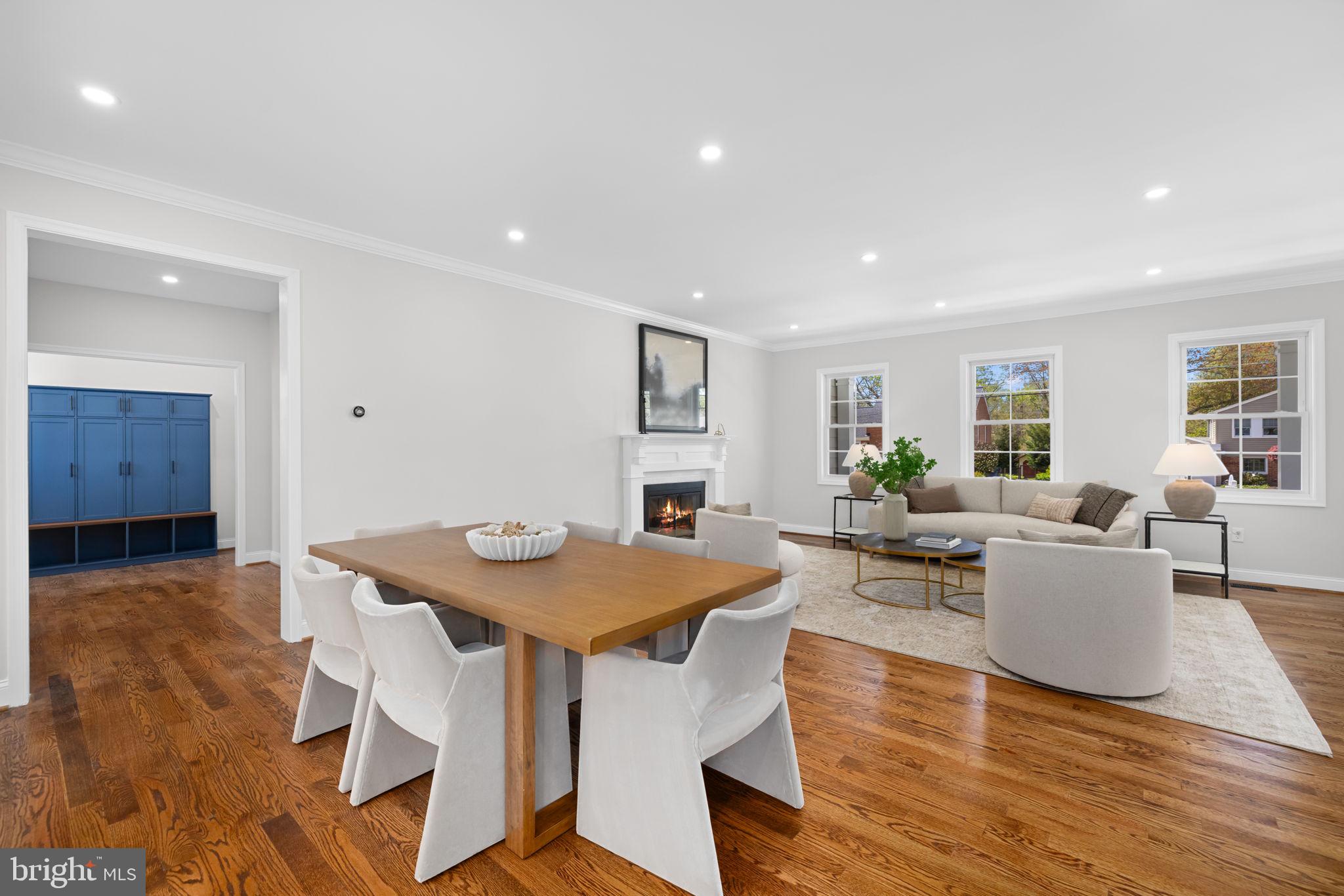 WAYNEWOOD - Residential