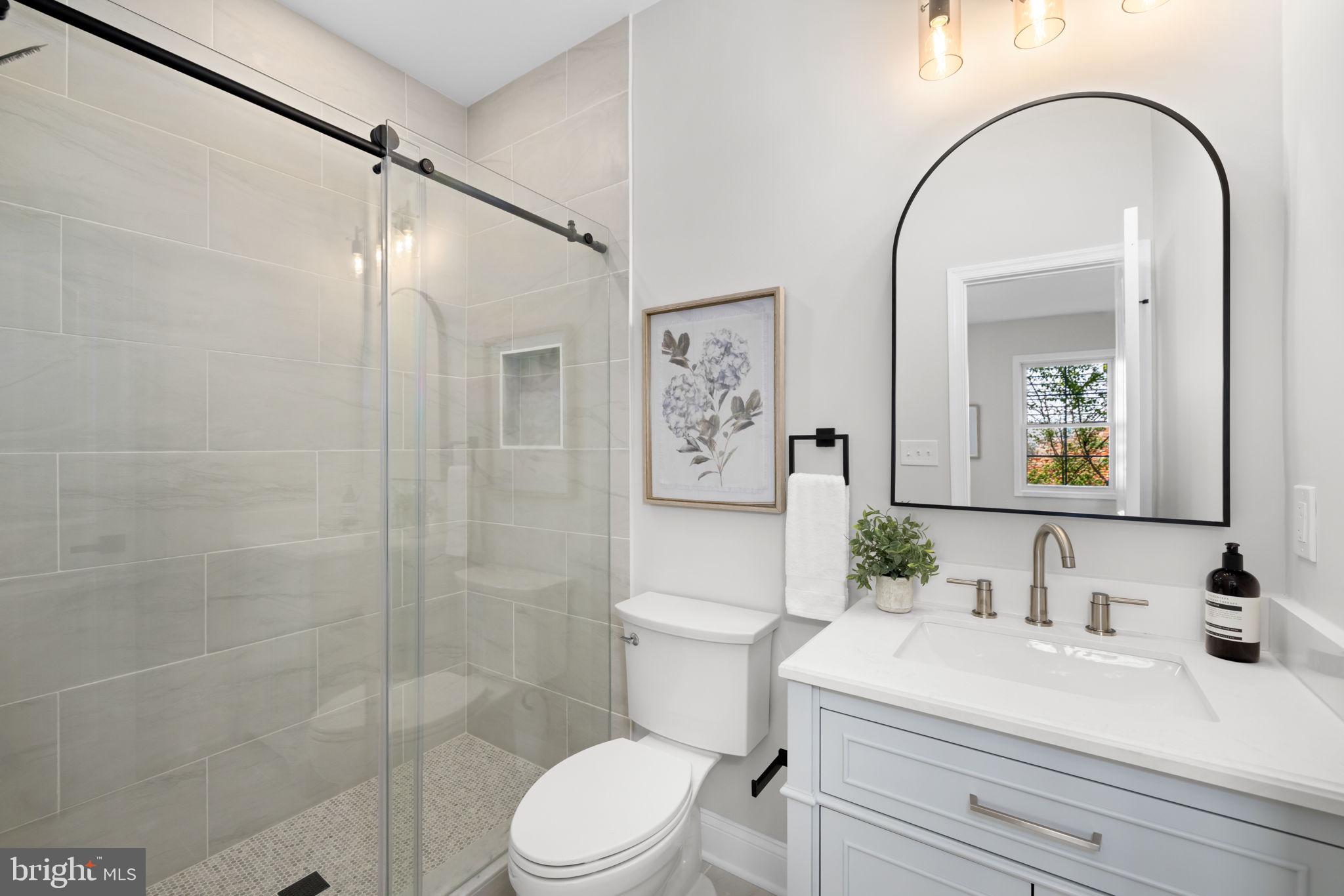 WAYNEWOOD - Residential