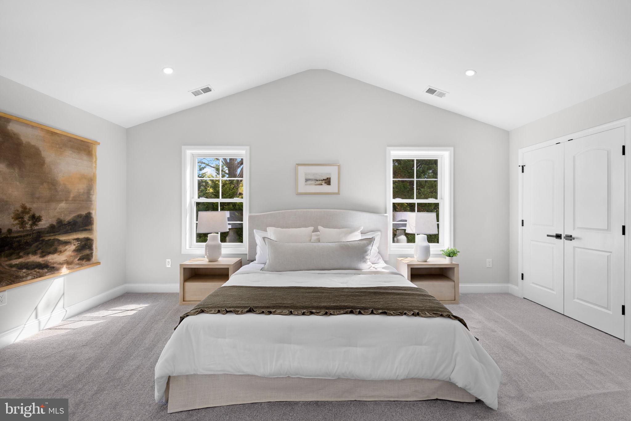 WAYNEWOOD - Residential