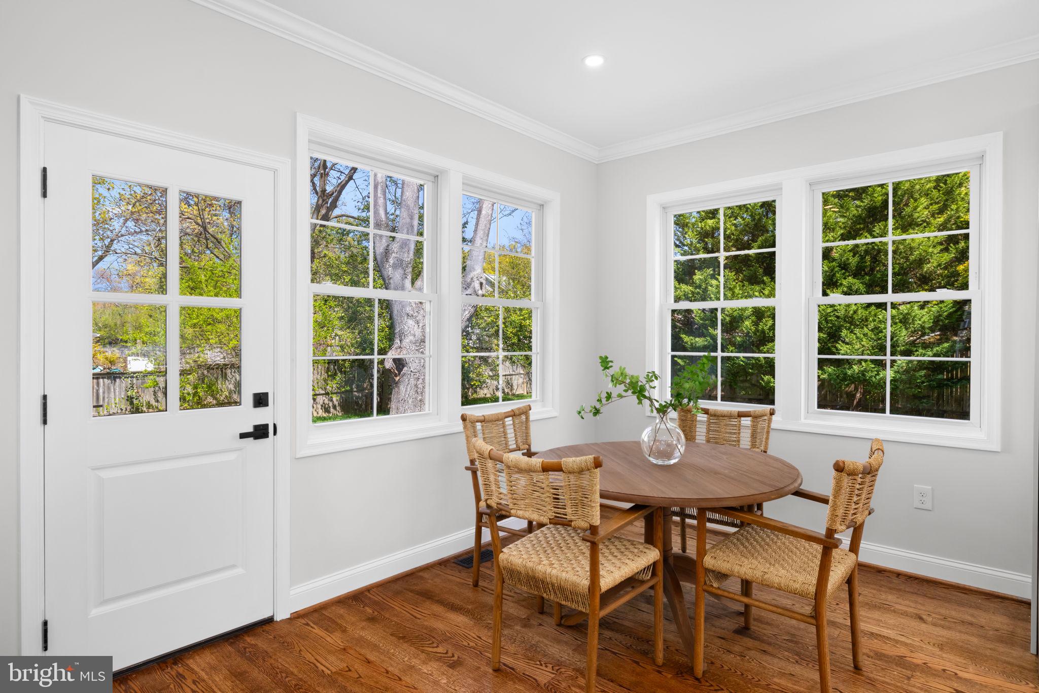 WAYNEWOOD - Residential