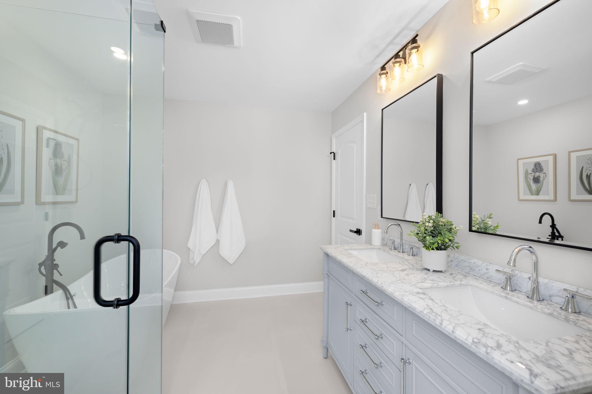 WAYNEWOOD - Residential