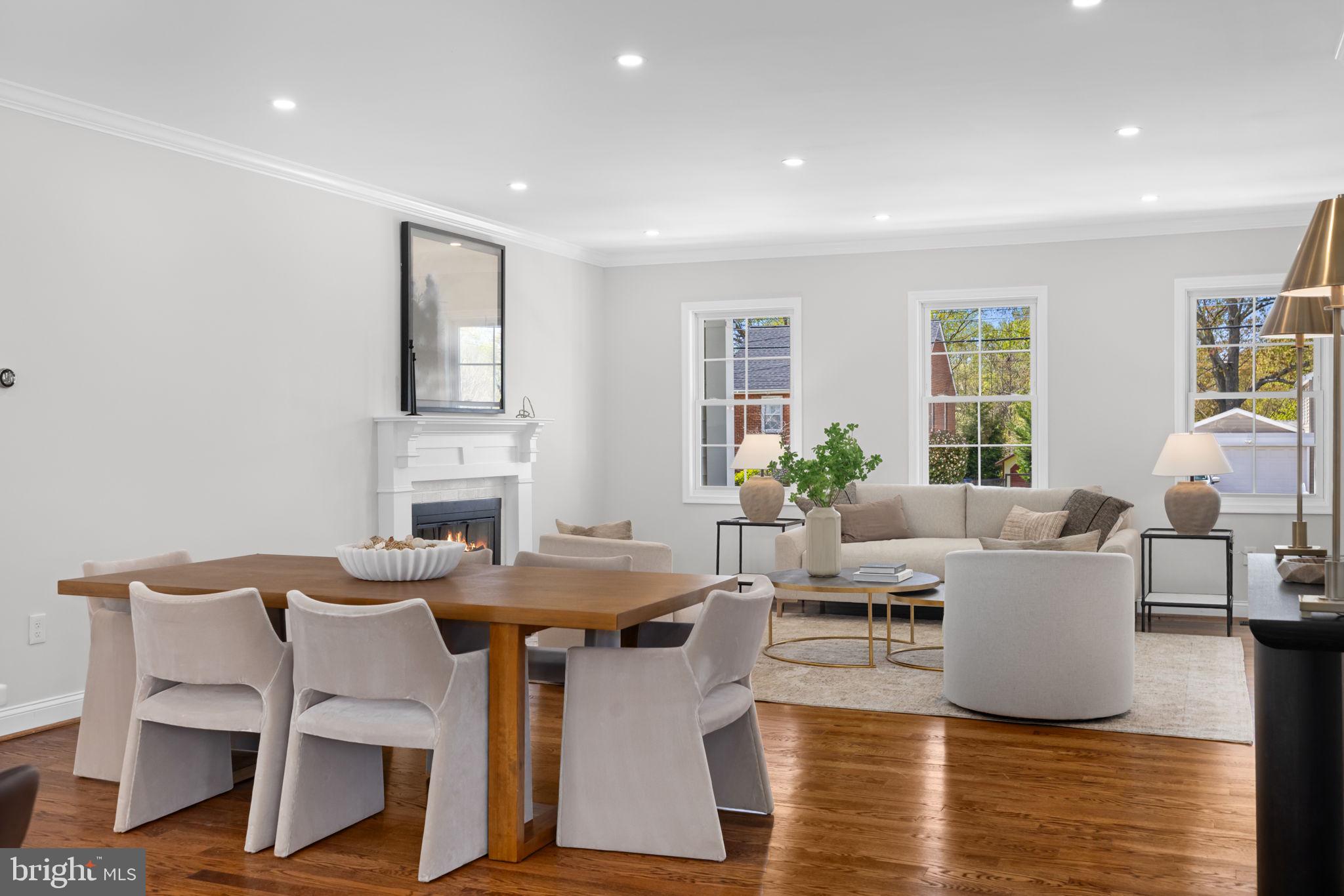 WAYNEWOOD - Residential