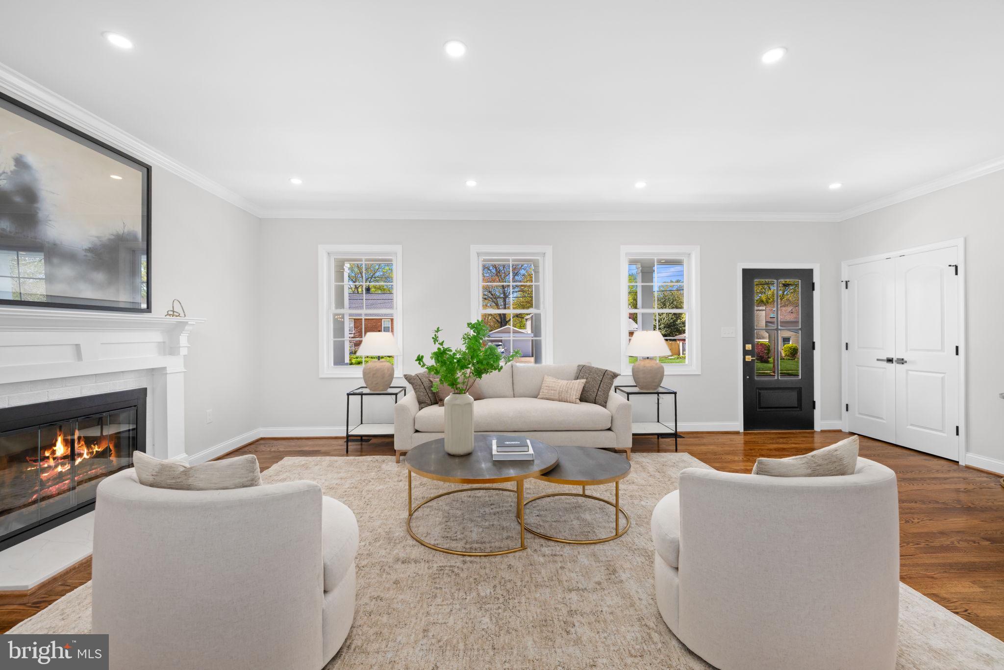 WAYNEWOOD - Residential