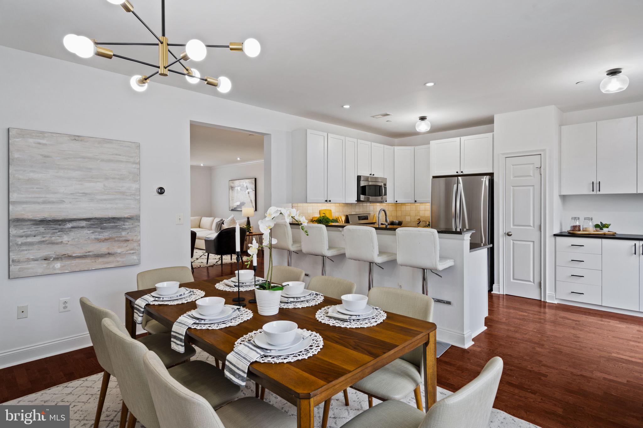 NAVAL SQUARE - Residential