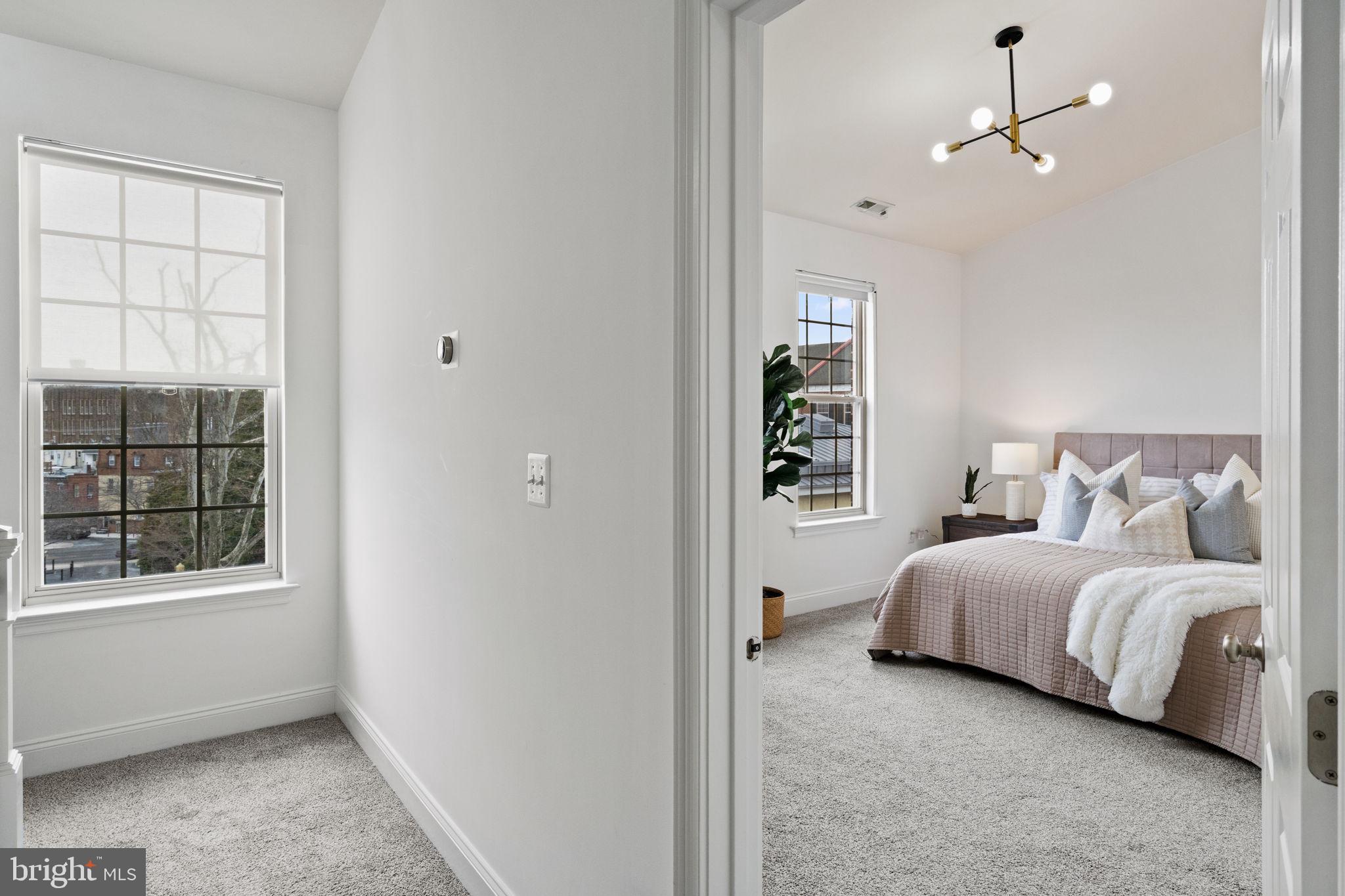 NAVAL SQUARE - Residential