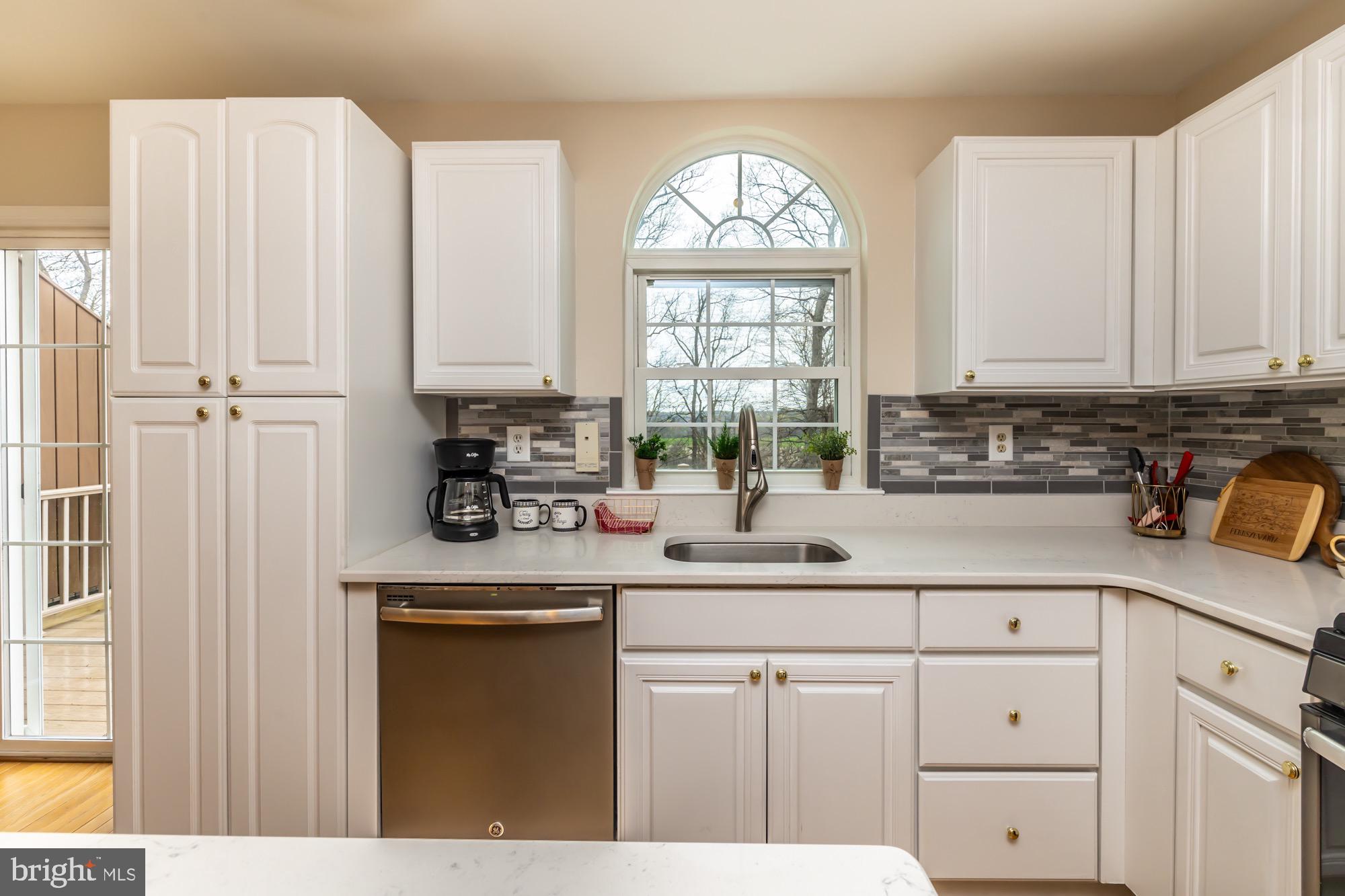 MARSH HARBOUR - Residential