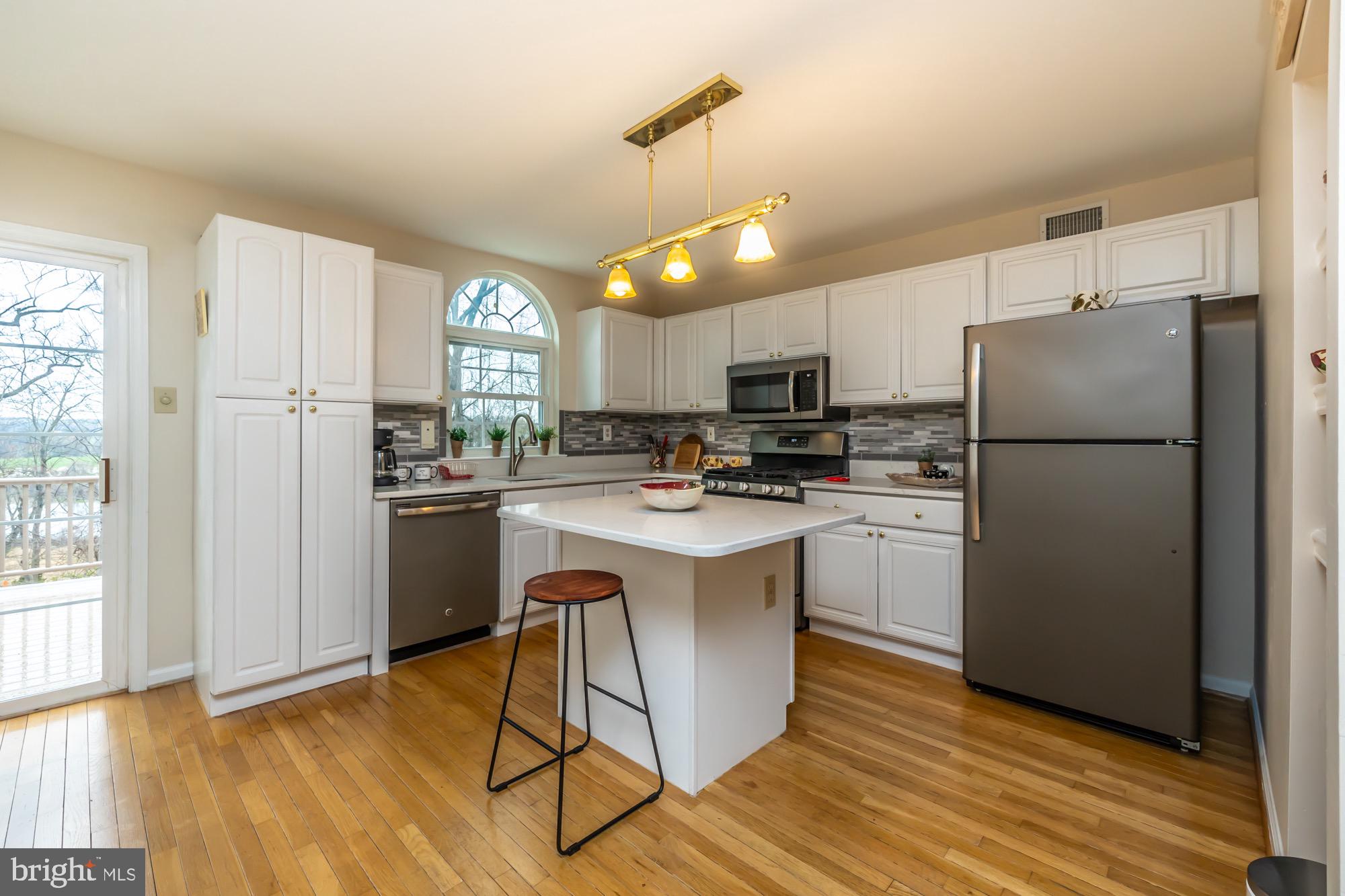 MARSH HARBOUR - Residential