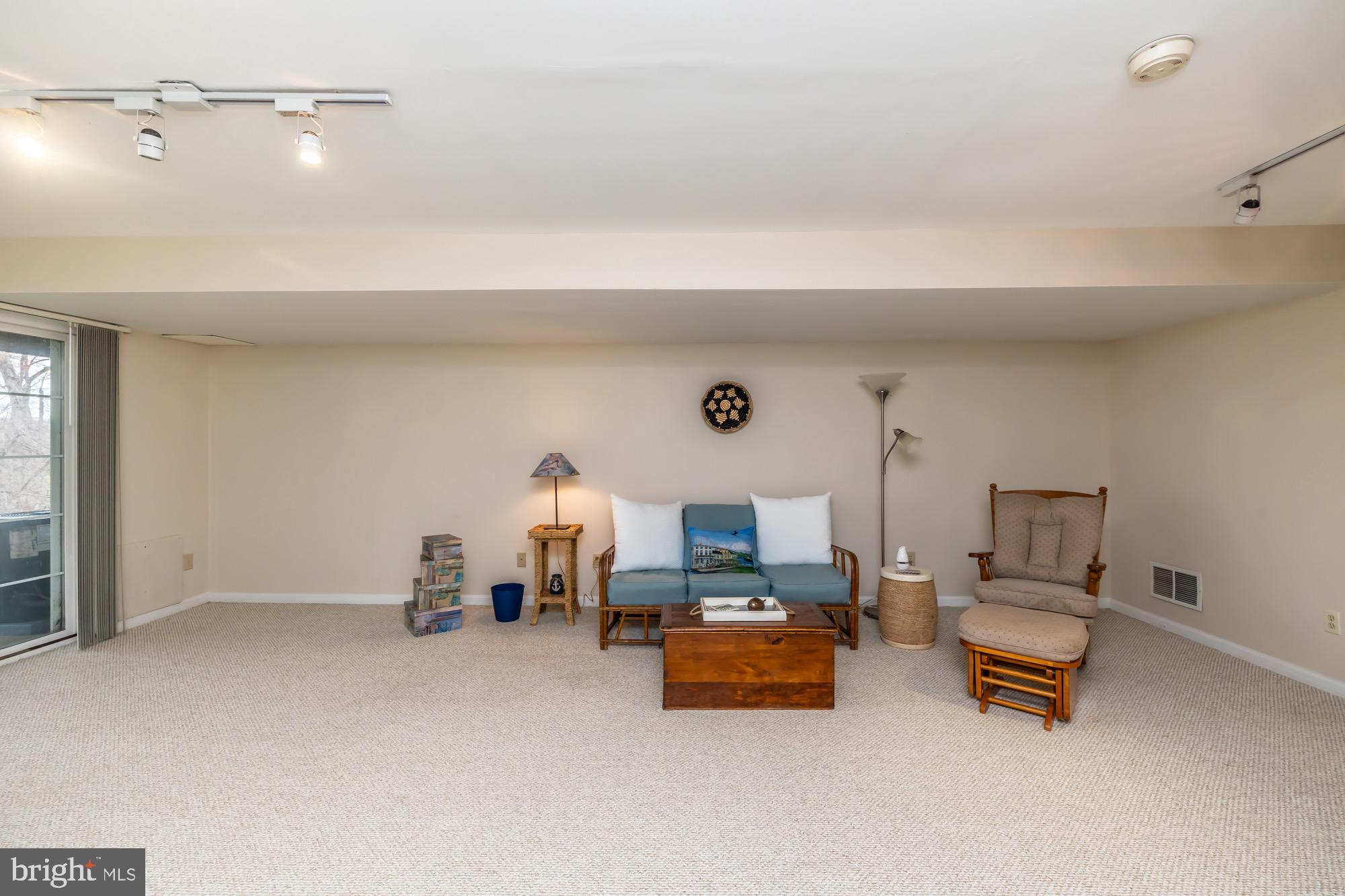 MARSH HARBOUR - Residential