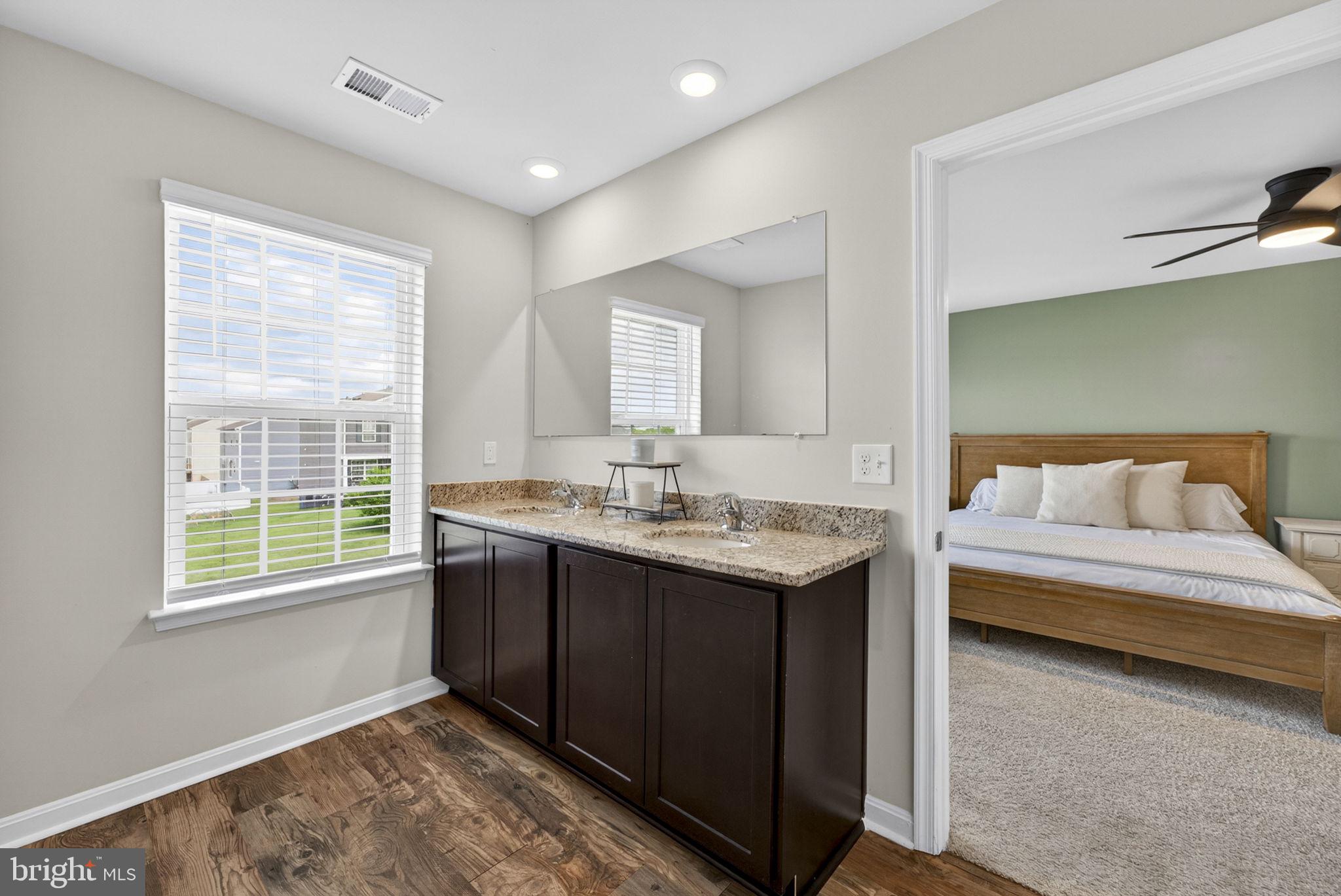 WILDERNESS SHORES - Residential