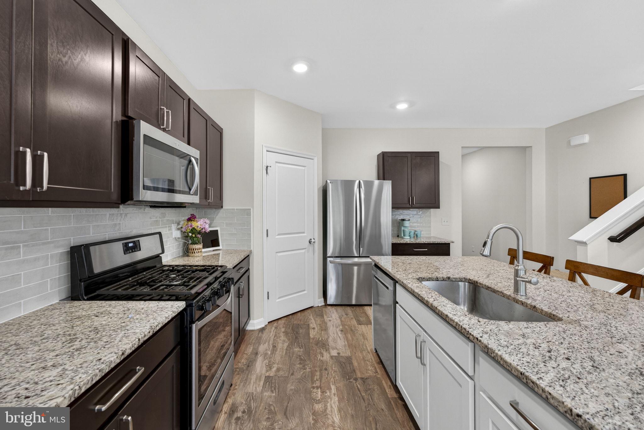 WILDERNESS SHORES - Residential
