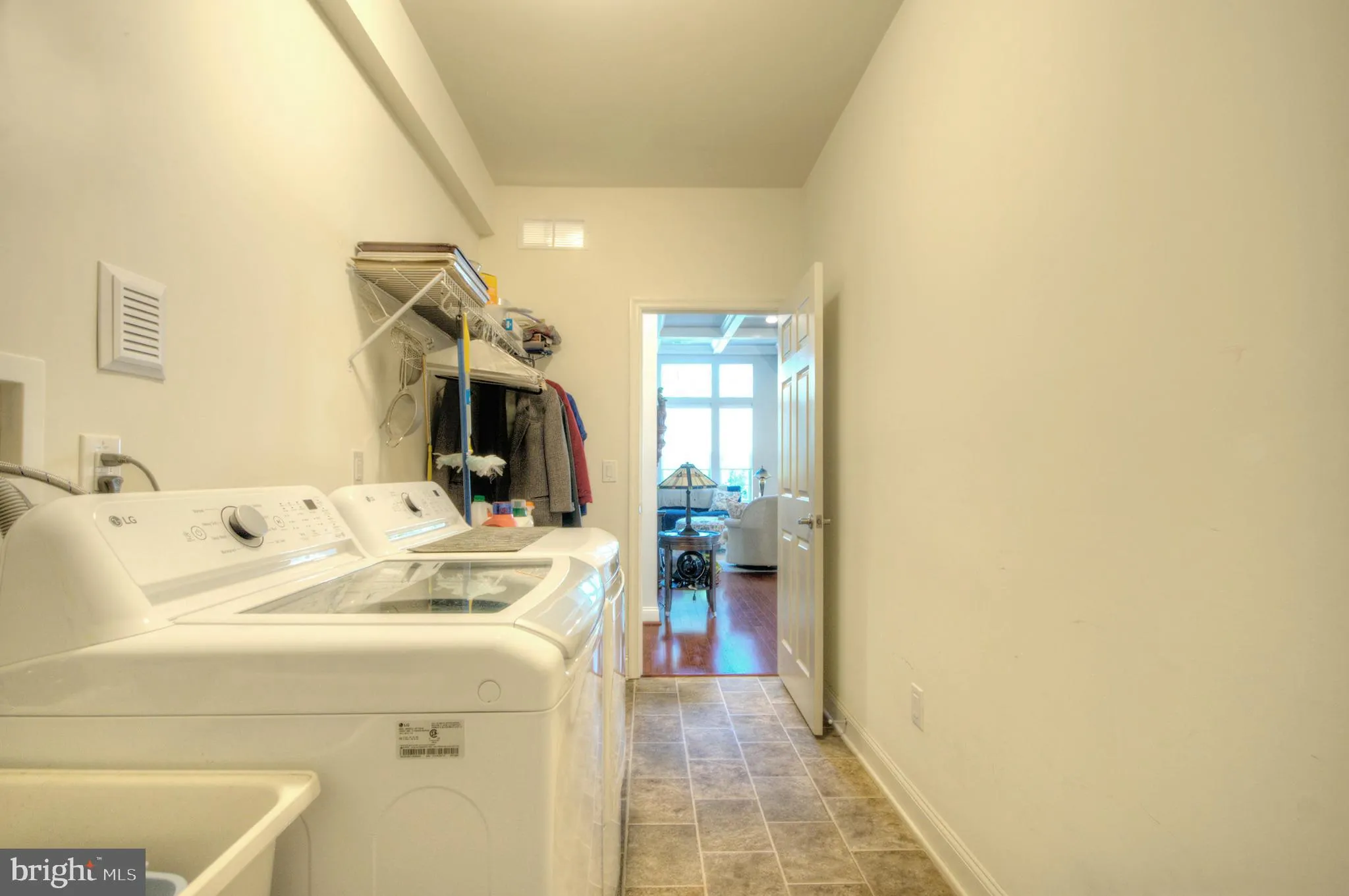 Sewell, New Jersey 08080, United States, 3 Bedrooms Bedrooms, ,2 BathroomsBathrooms,Residential,Active,160908