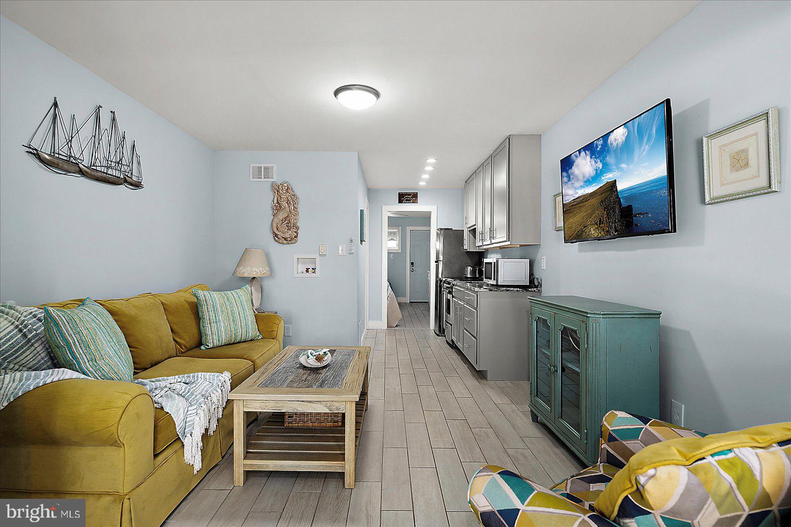 BAYSHORE CM - Residential