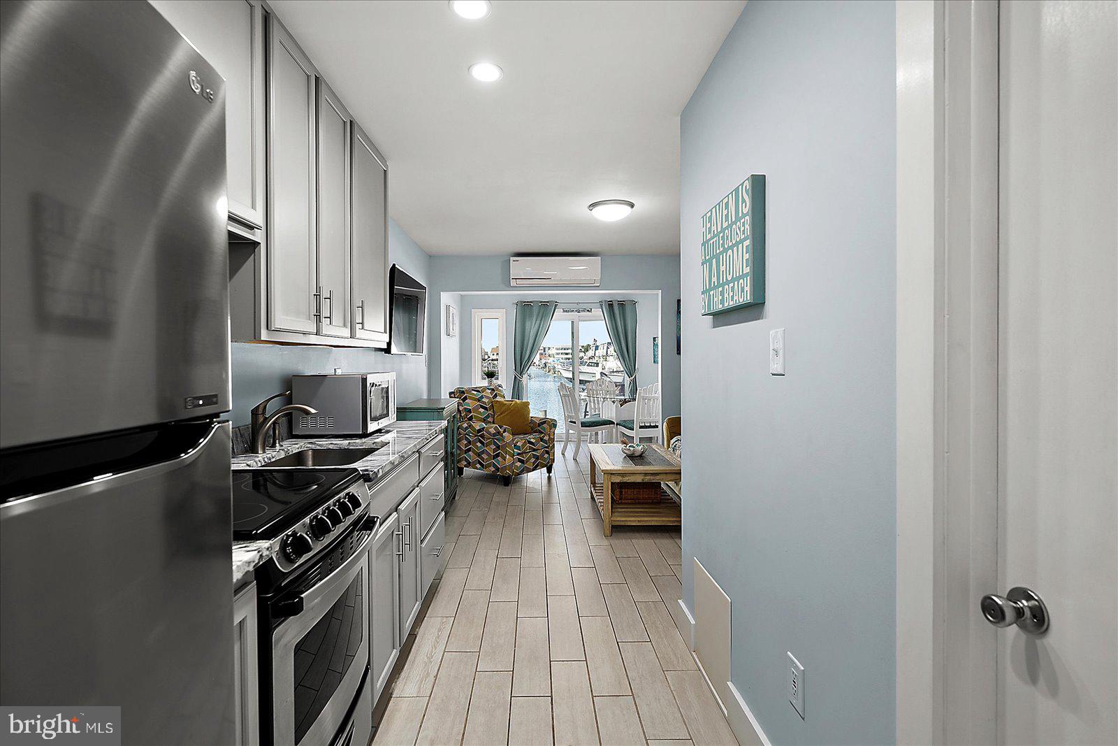 BAYSHORE CM - Residential