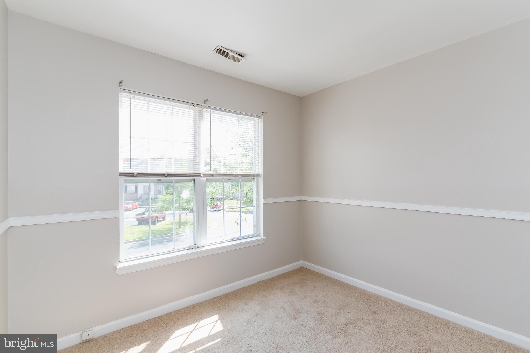 BOSTON COURTS - Residential