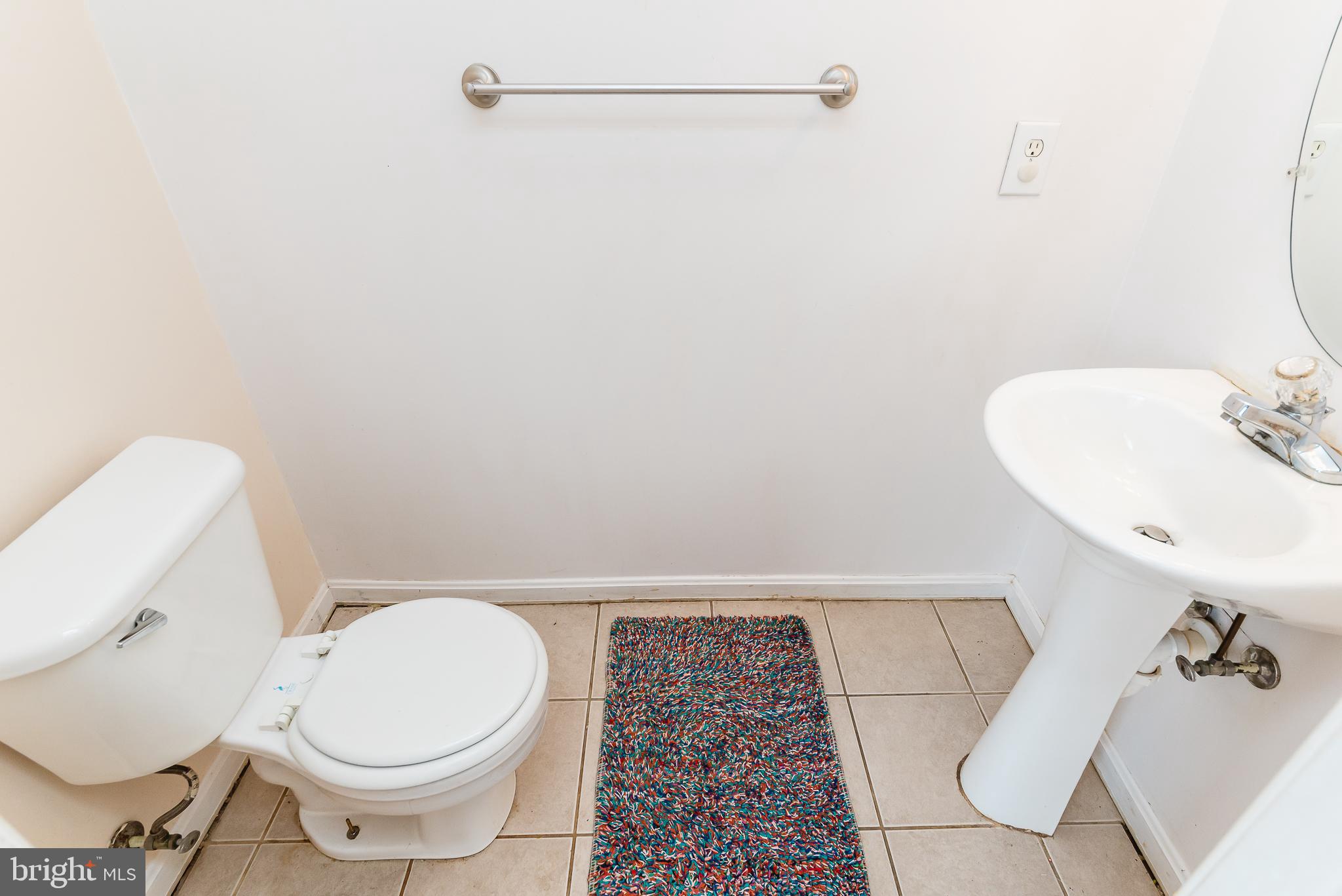 BOSTON COURTS - Residential