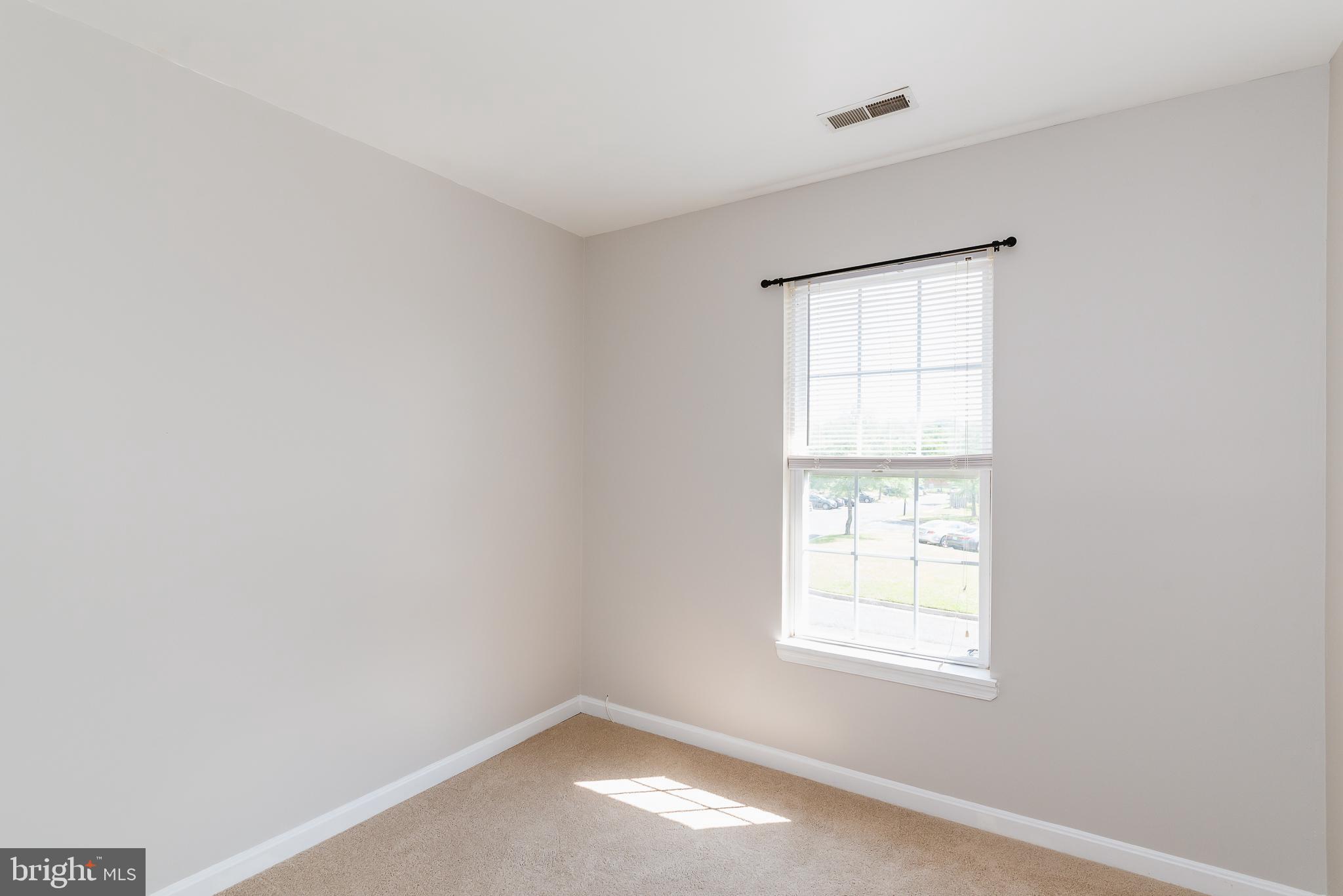 BOSTON COURTS - Residential