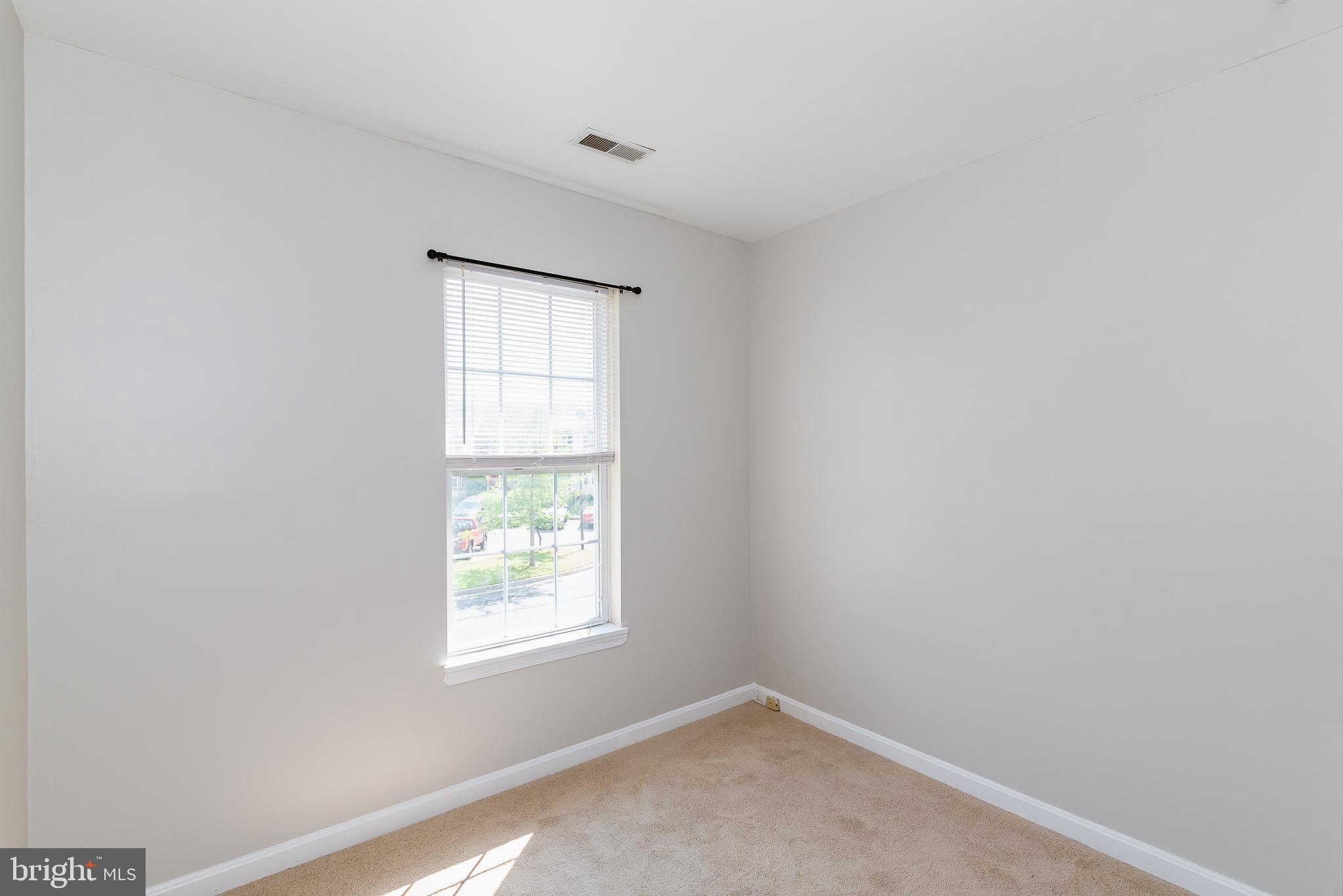 BOSTON COURTS - Residential