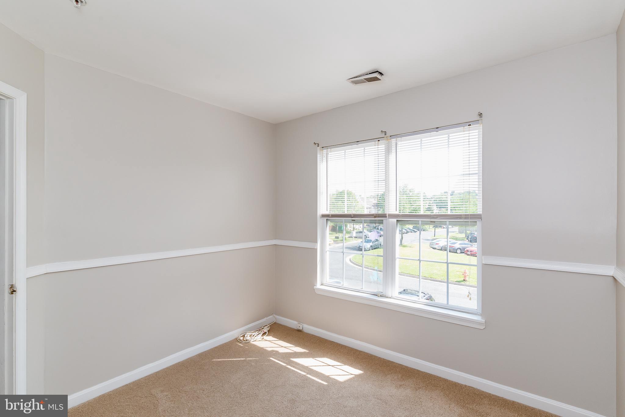 BOSTON COURTS - Residential