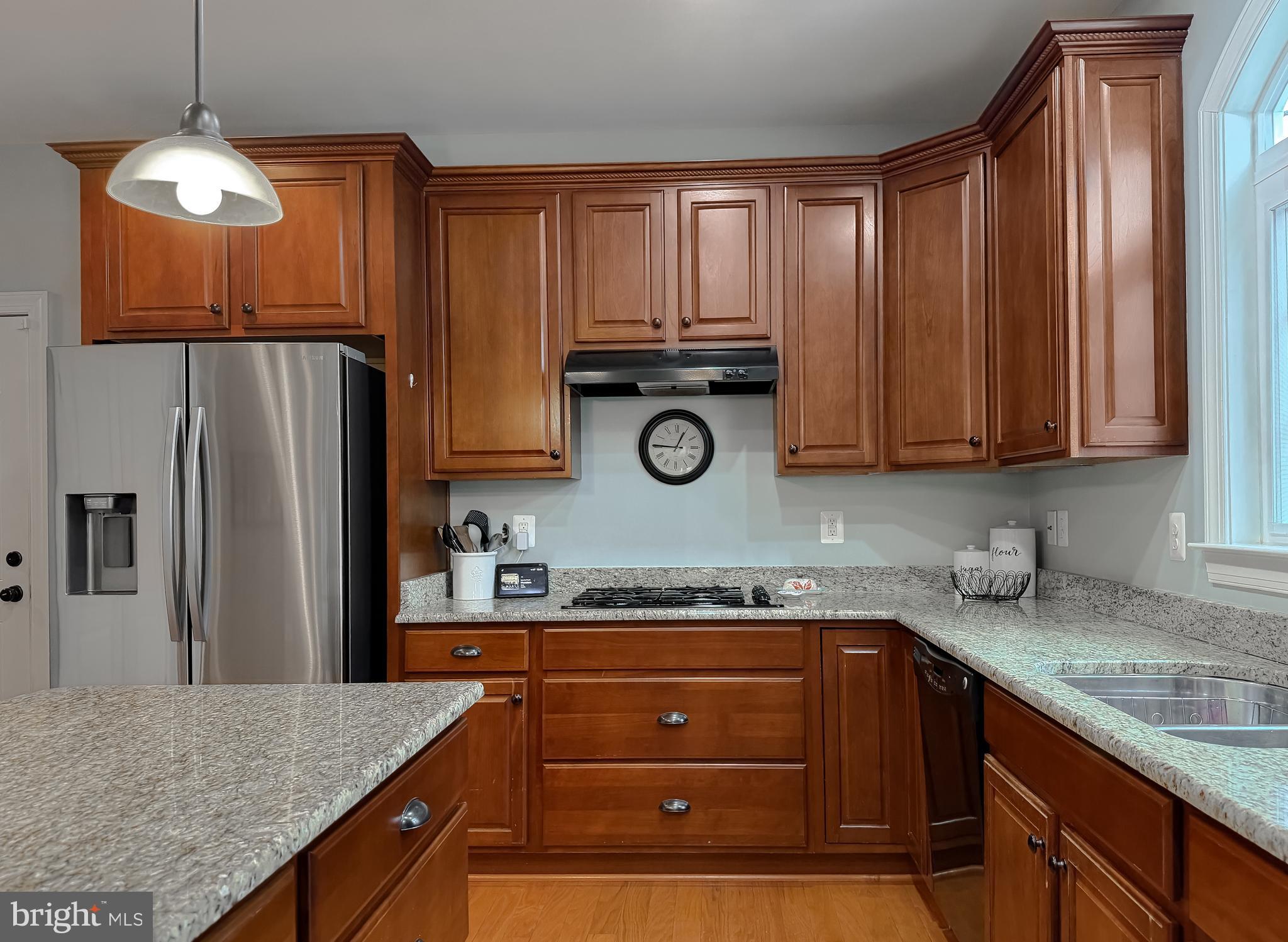 LEONARDS GRANT - Residential