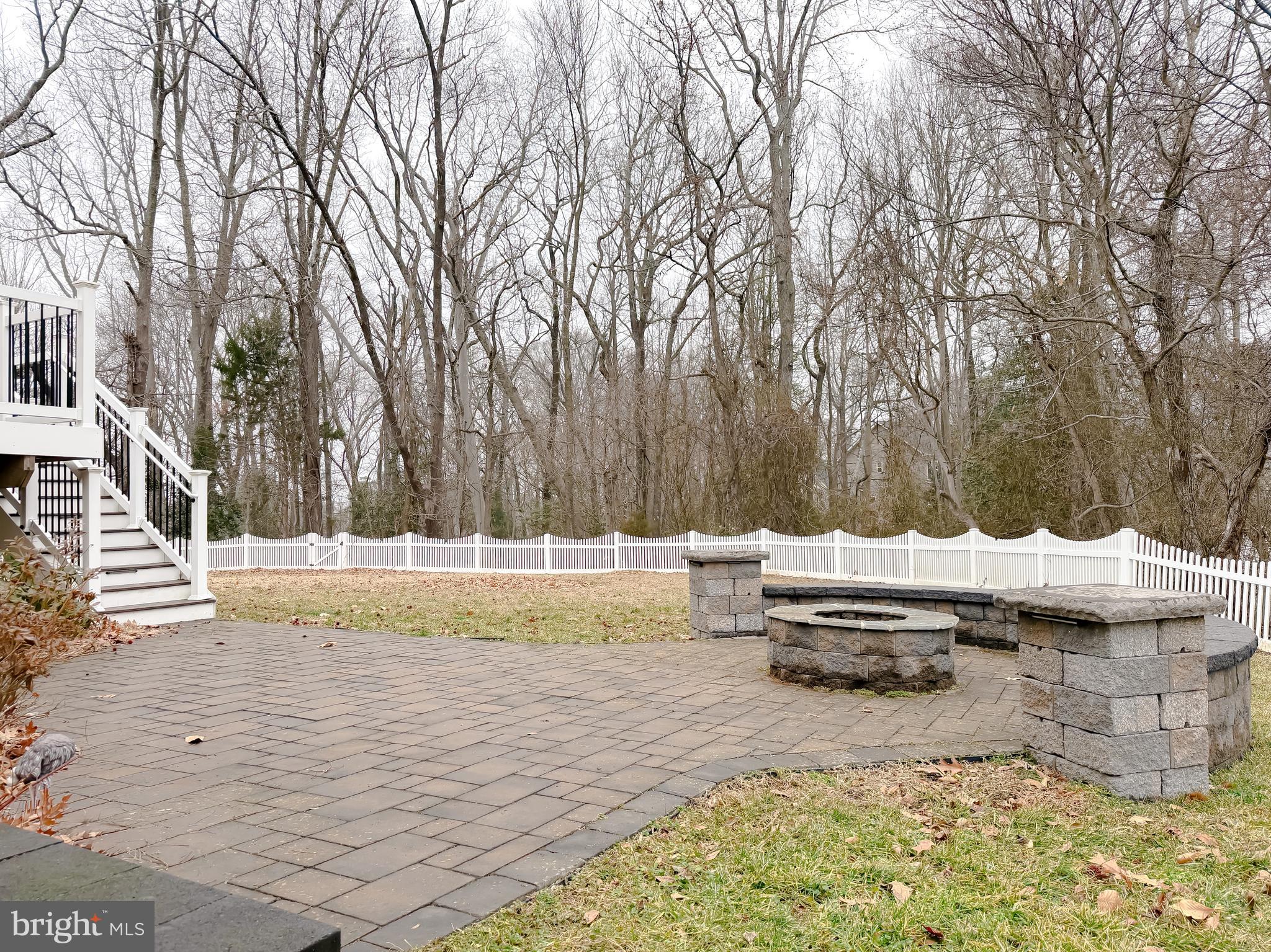 LEONARDS GRANT - Residential