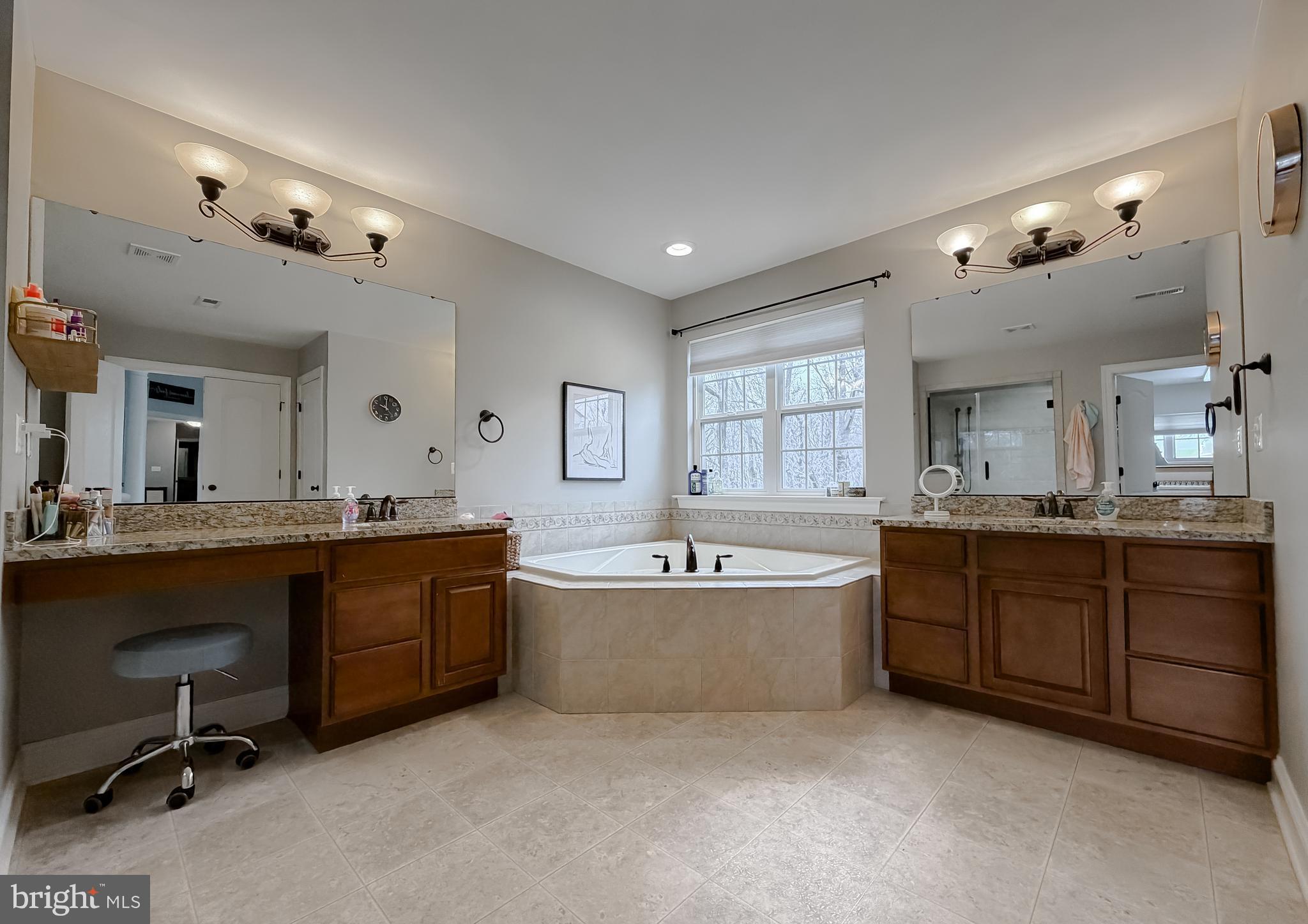 LEONARDS GRANT - Residential