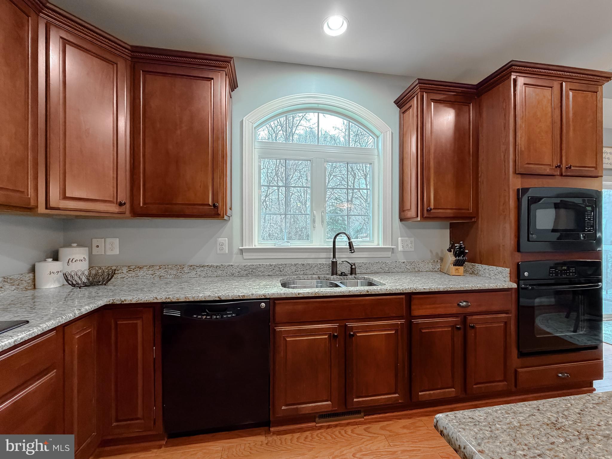 LEONARDS GRANT - Residential