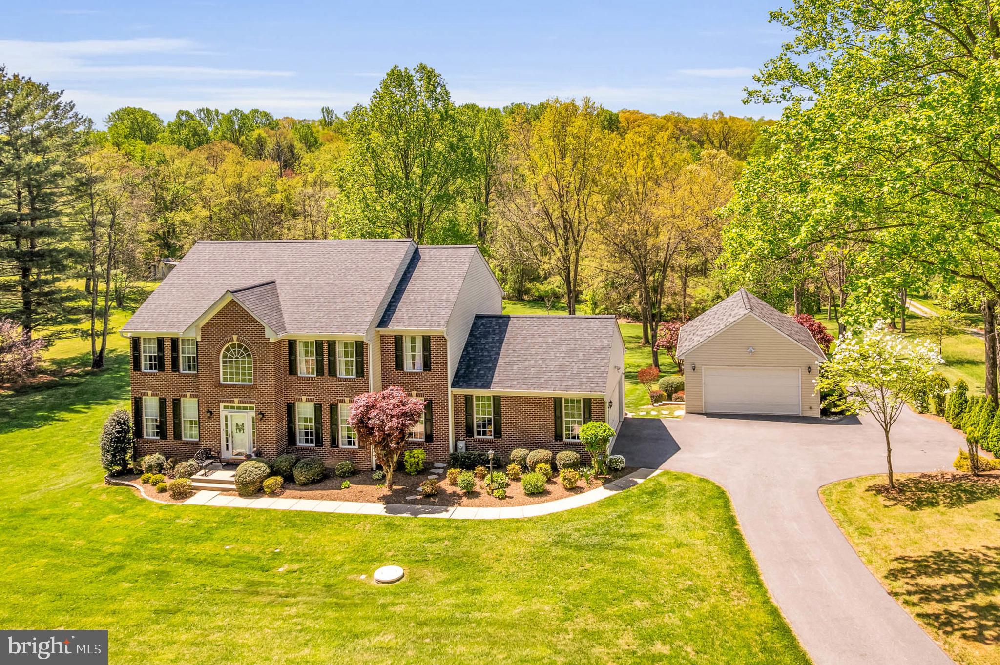870 HOODS MILL RD
