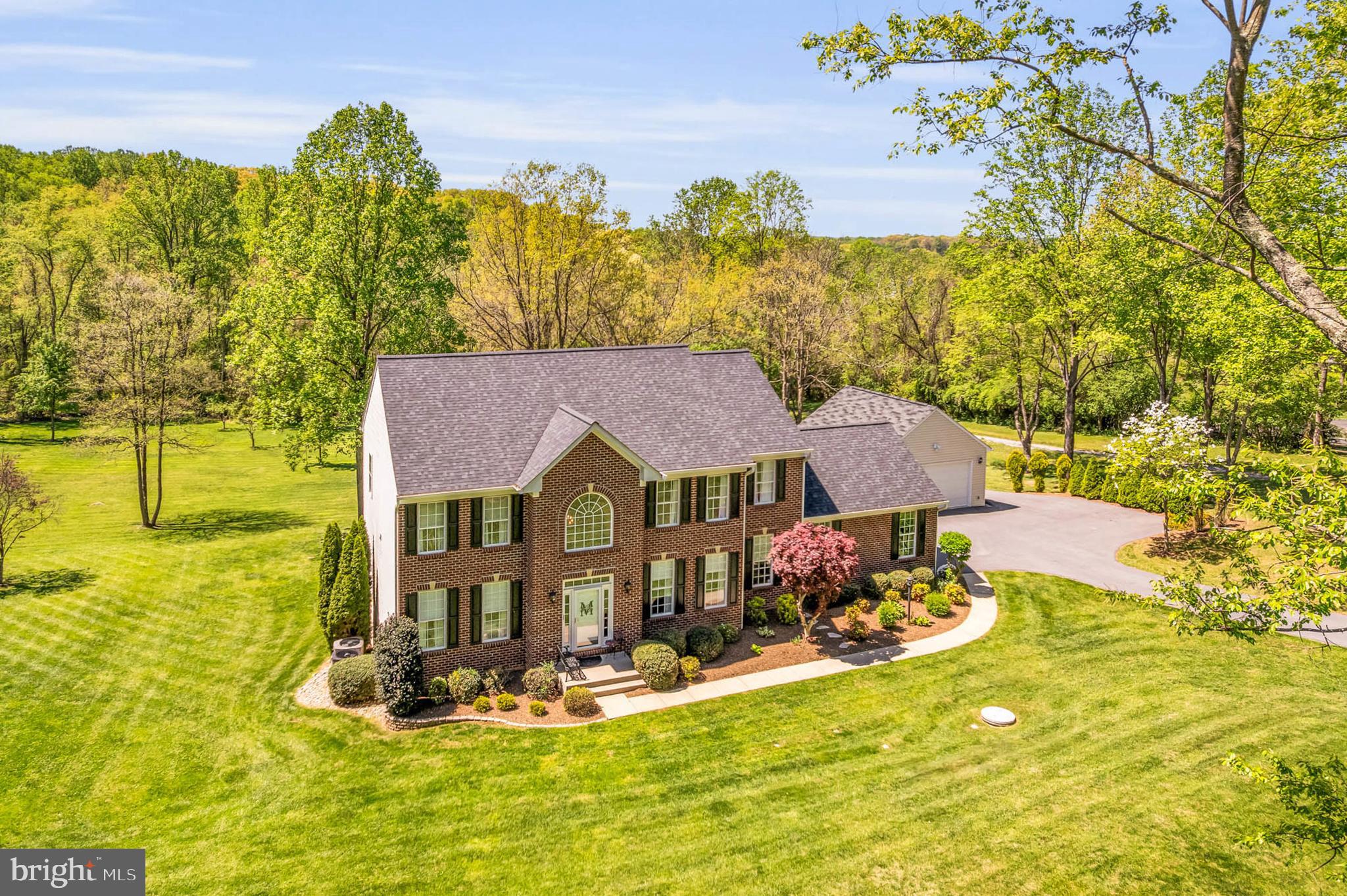 870 HOODS MILL RD