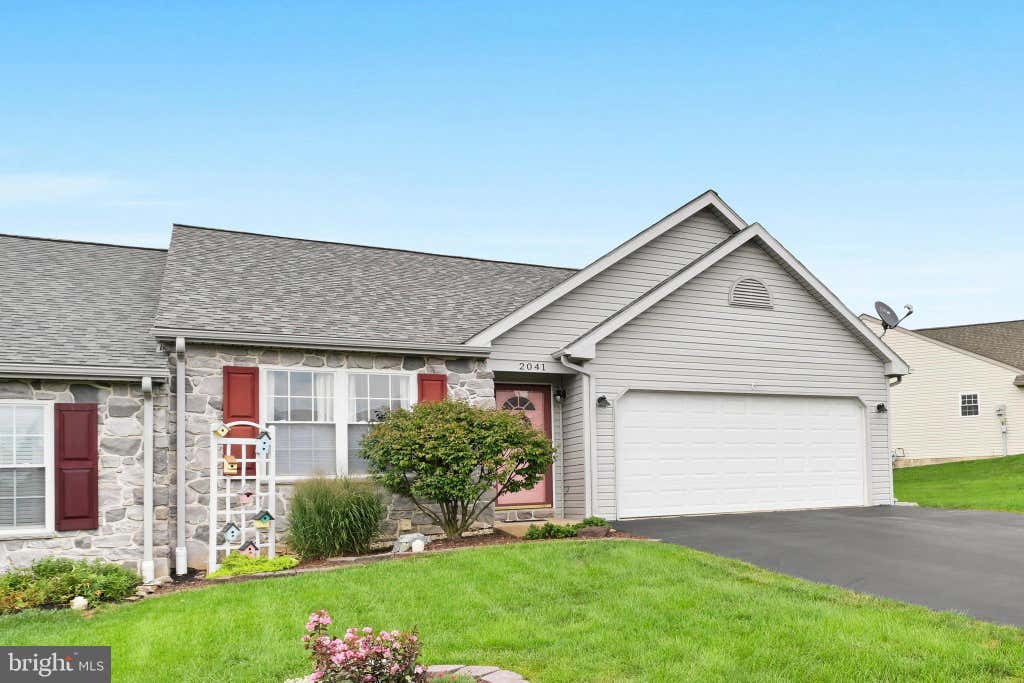 Photo of 2041 Weeping Willow Lane, MOUNT JOY, PA 17552 (MLS # PALA2093606)