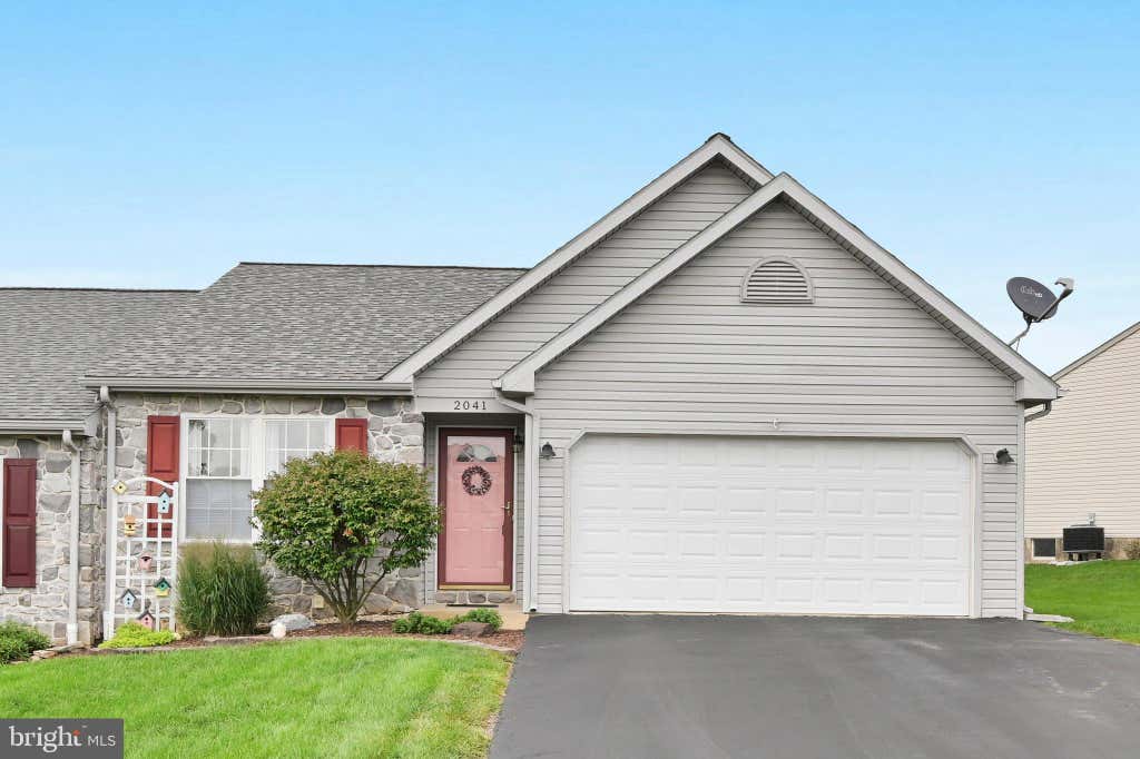 Photo of 2041 Weeping Willow Lane, MOUNT JOY, PA 17552 (MLS # PALA2093606)