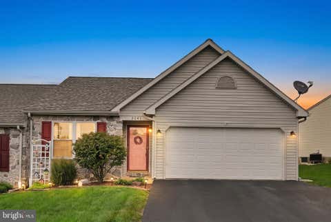 Townhouse For Sale - 2041 Weeping Willow Lane<br/> MOUNT JOY, PA 17552