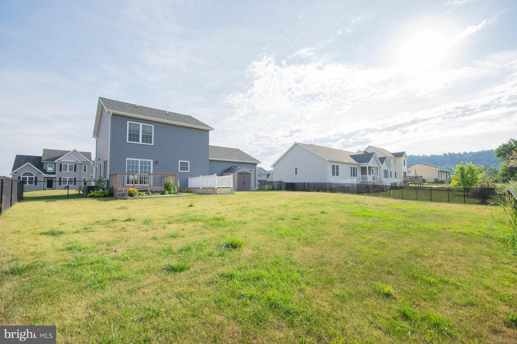 PEBBLE RIDGE - Residential