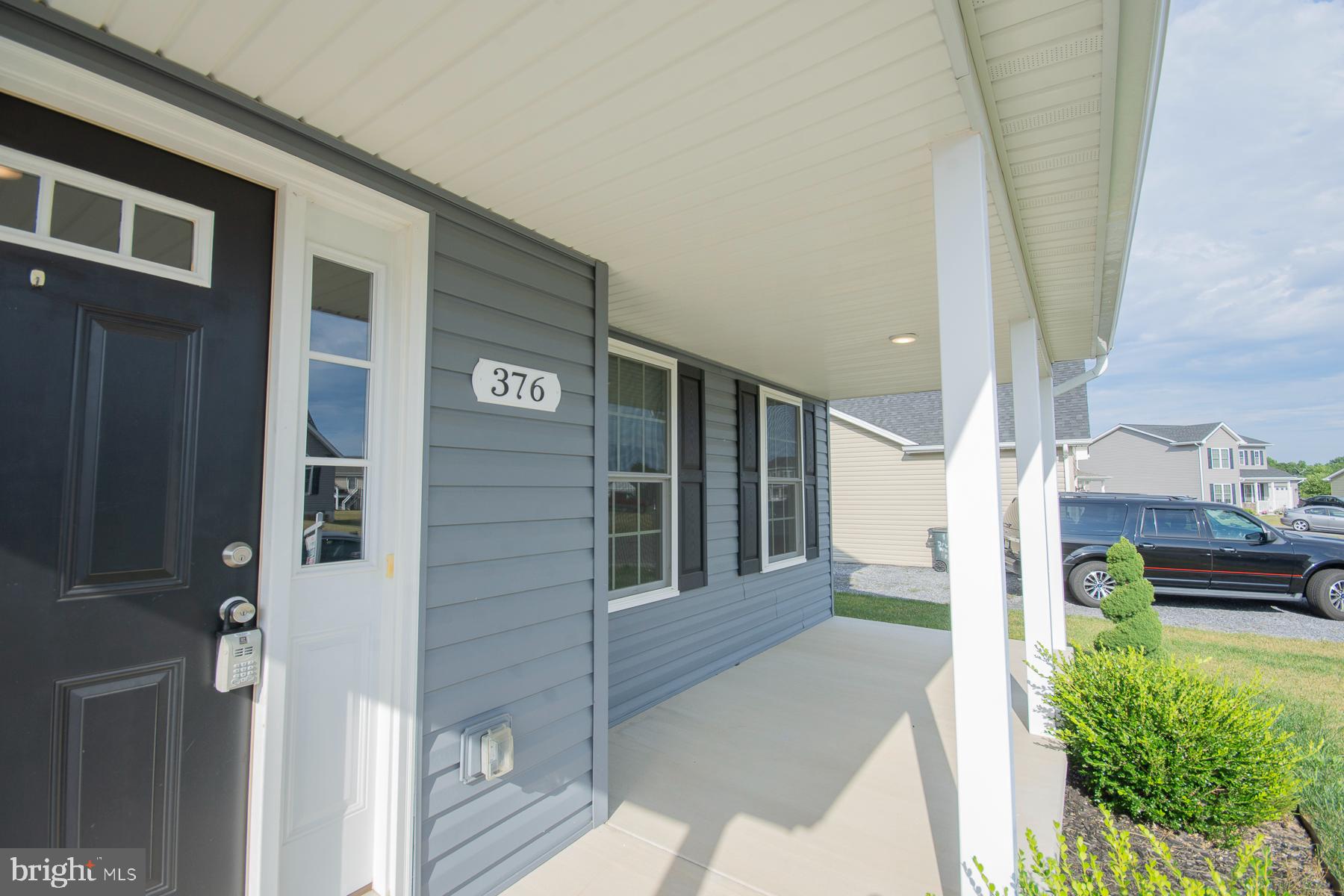 PEBBLE RIDGE - Residential