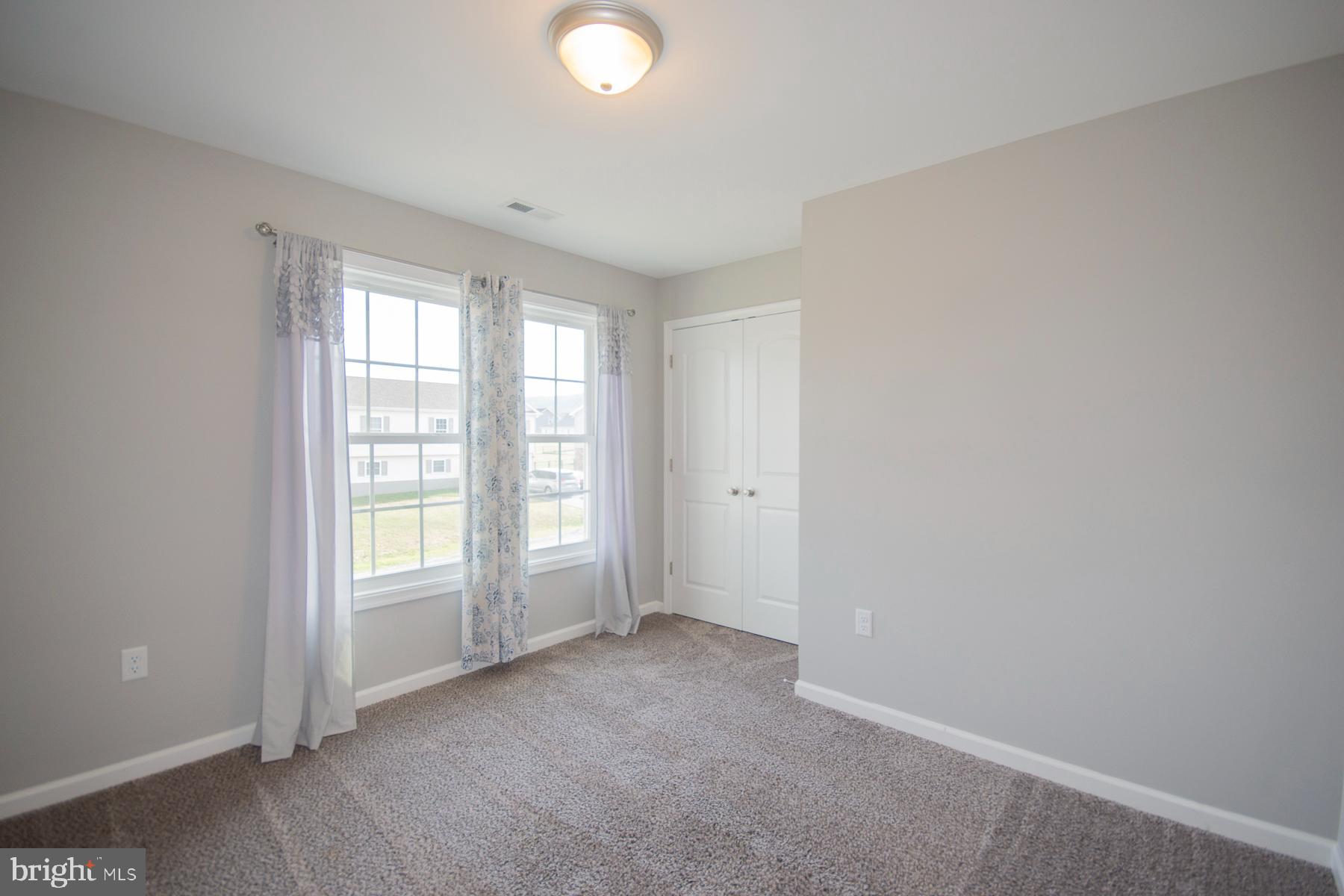 PEBBLE RIDGE - Residential