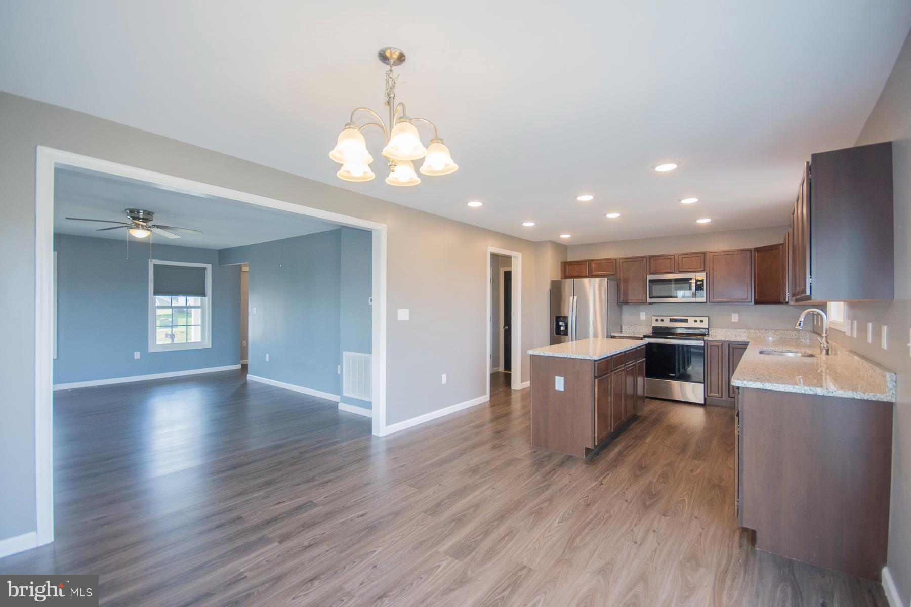 PEBBLE RIDGE - Residential