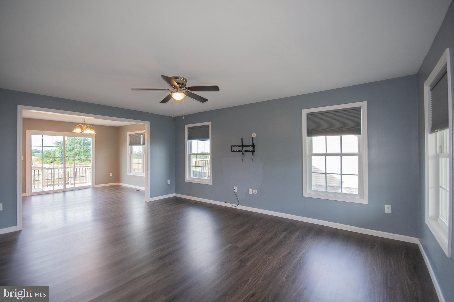 PEBBLE RIDGE - Residential