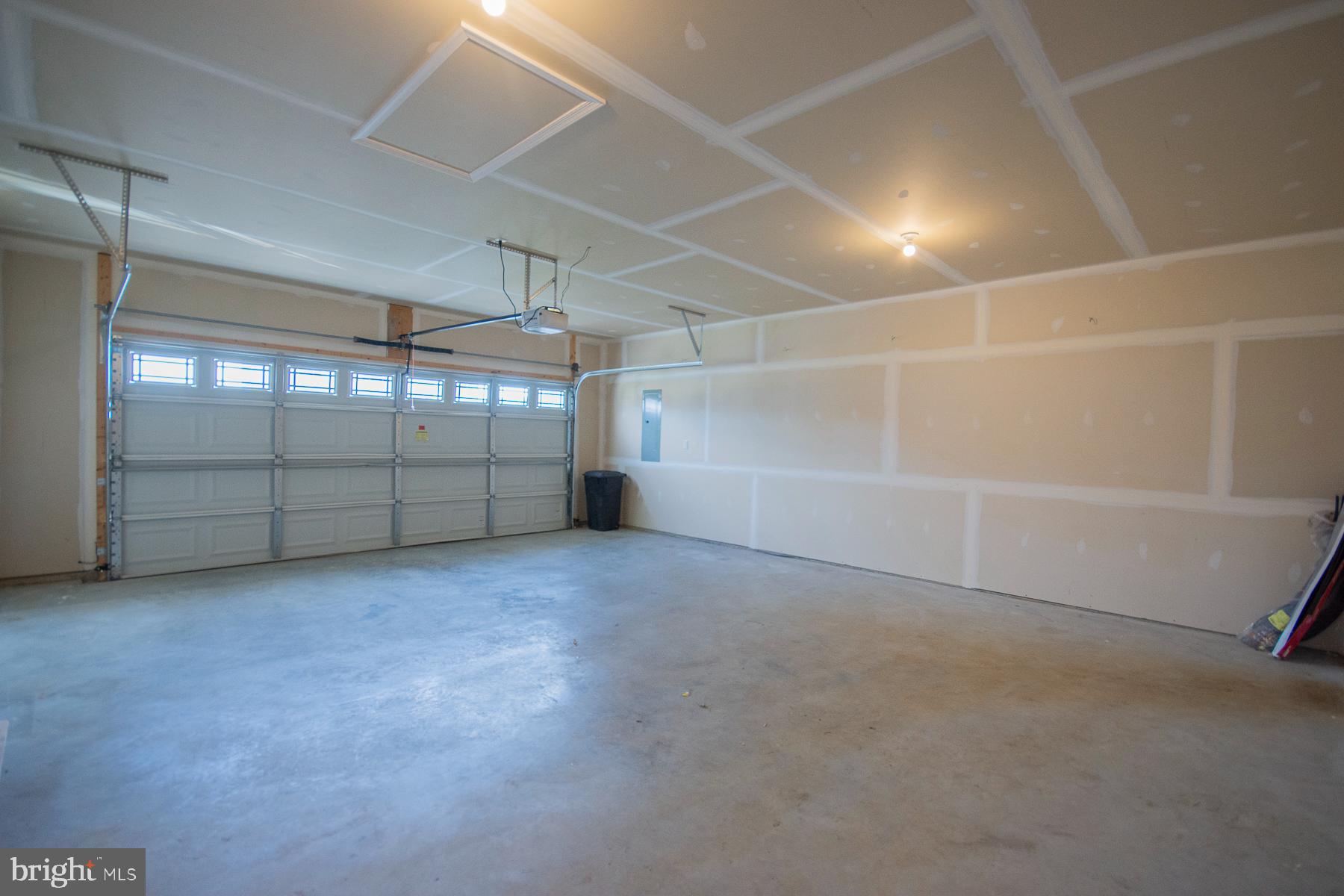 PEBBLE RIDGE - Residential